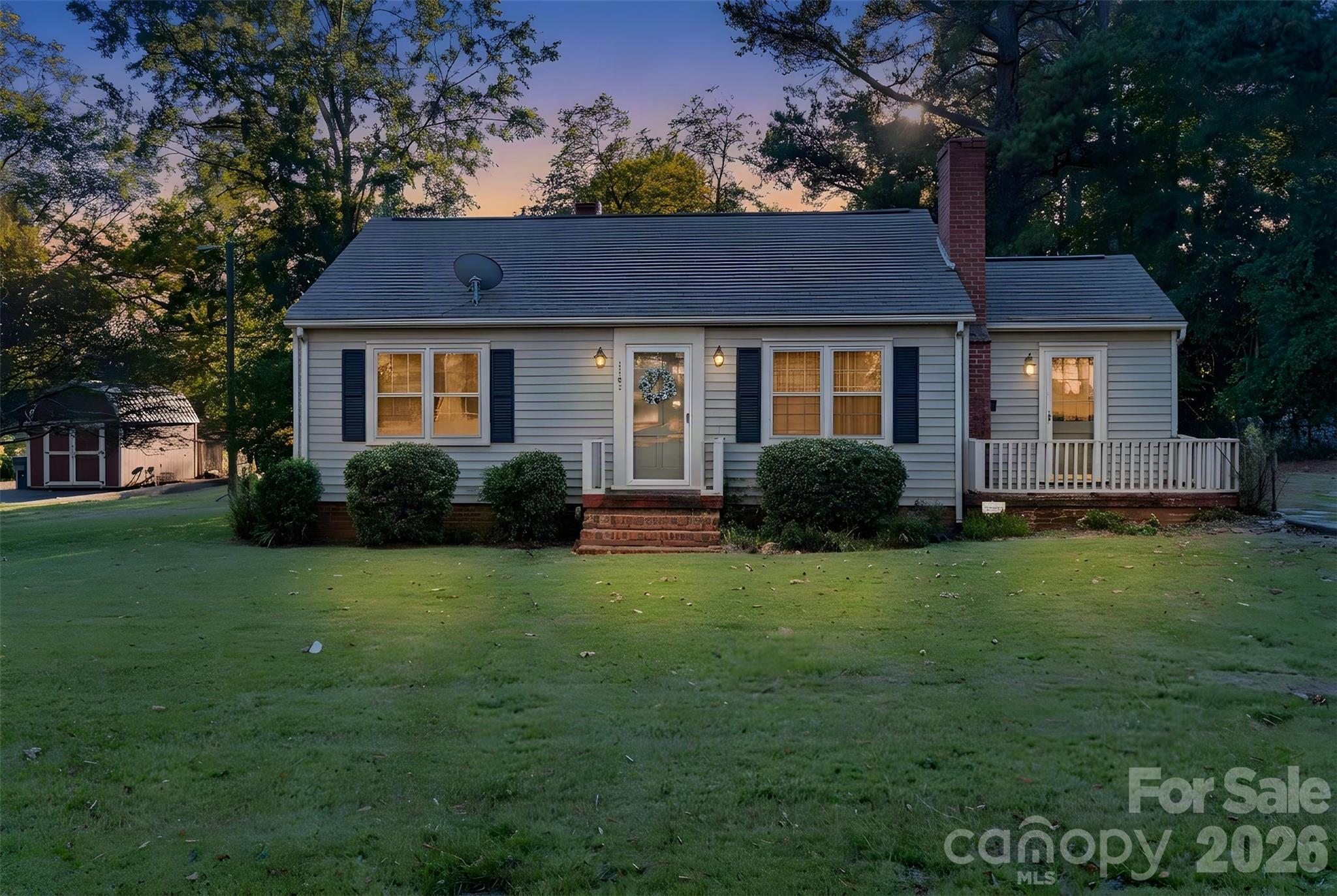1108 Center Street Property Photo 1