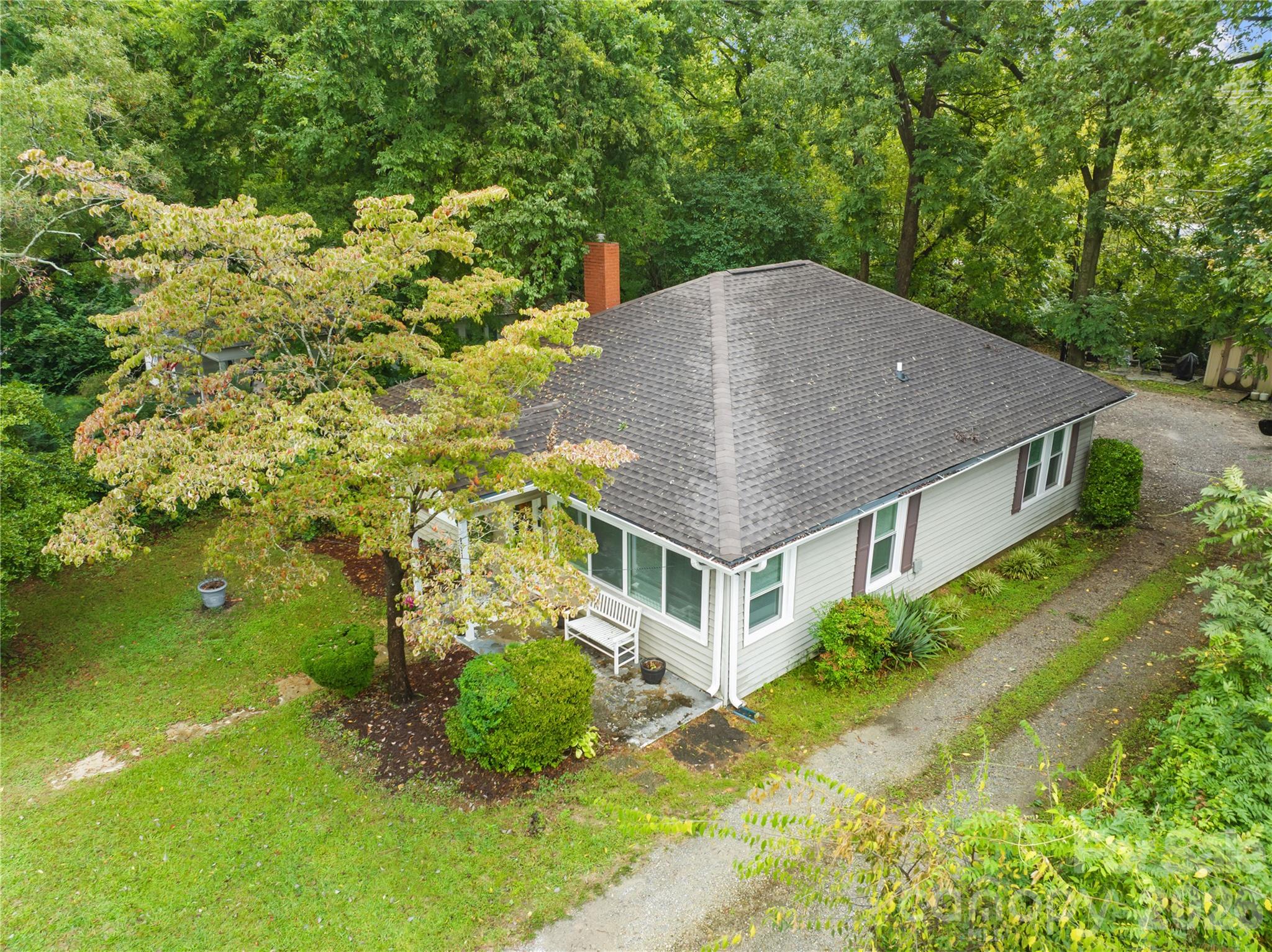 851 Old Charlotte Road Property Photo 5