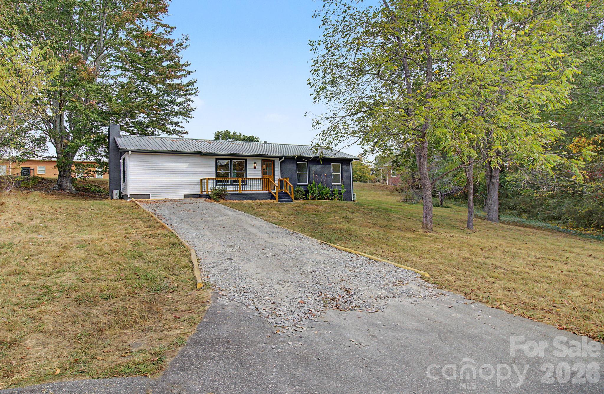 14 Kirby Place Property Photo 2