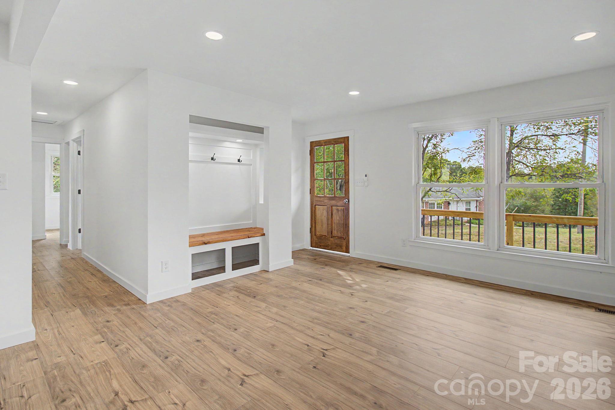 14 Kirby Place Property Photo 4