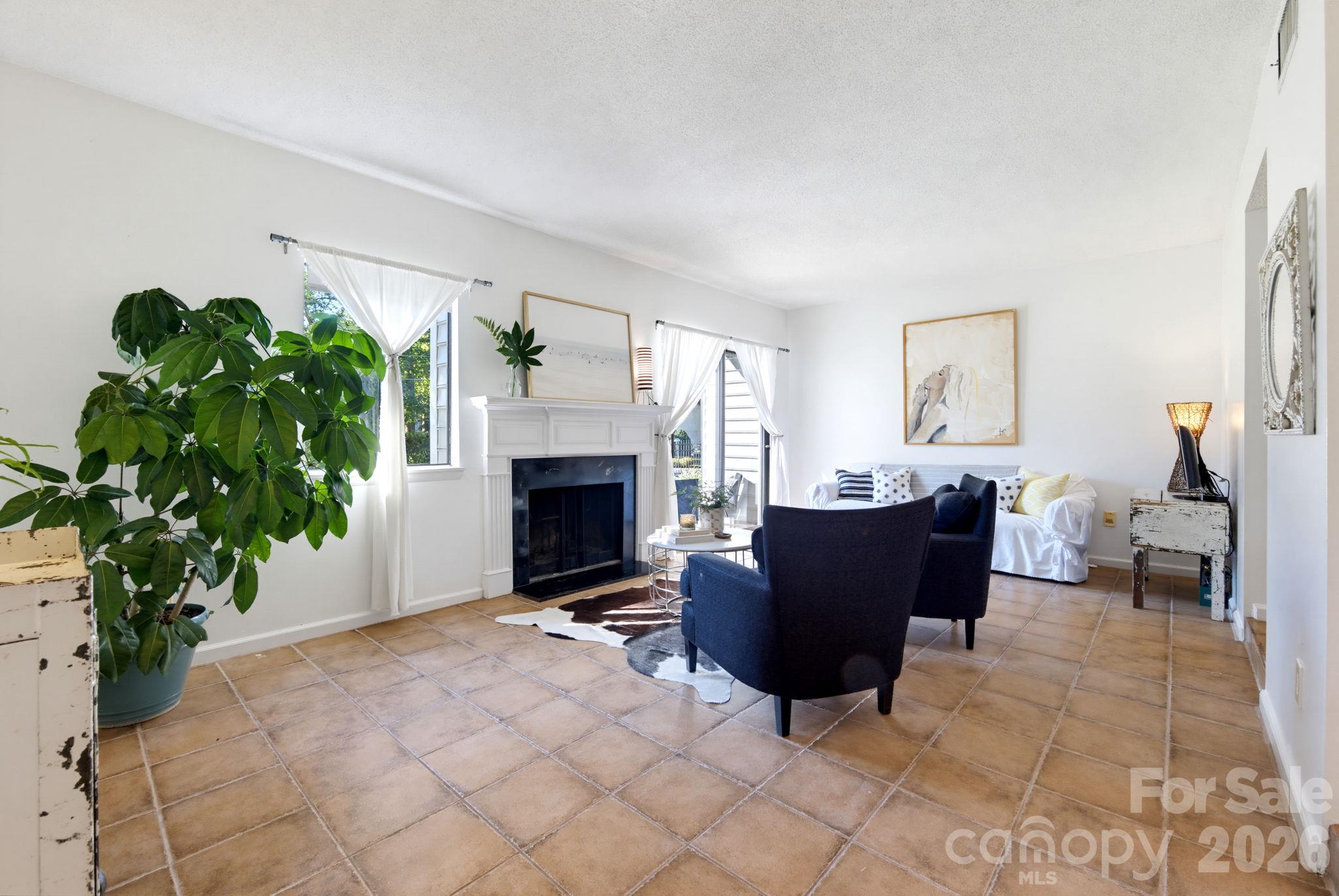 3732 Winding Creek Lane Property Photo 7