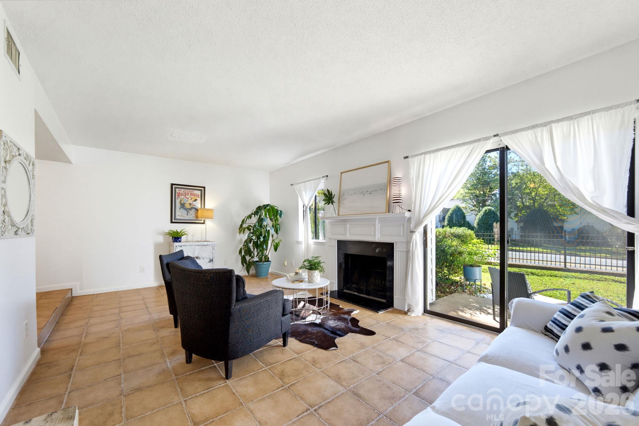 3732 Winding Creek Lane Property Photo 8