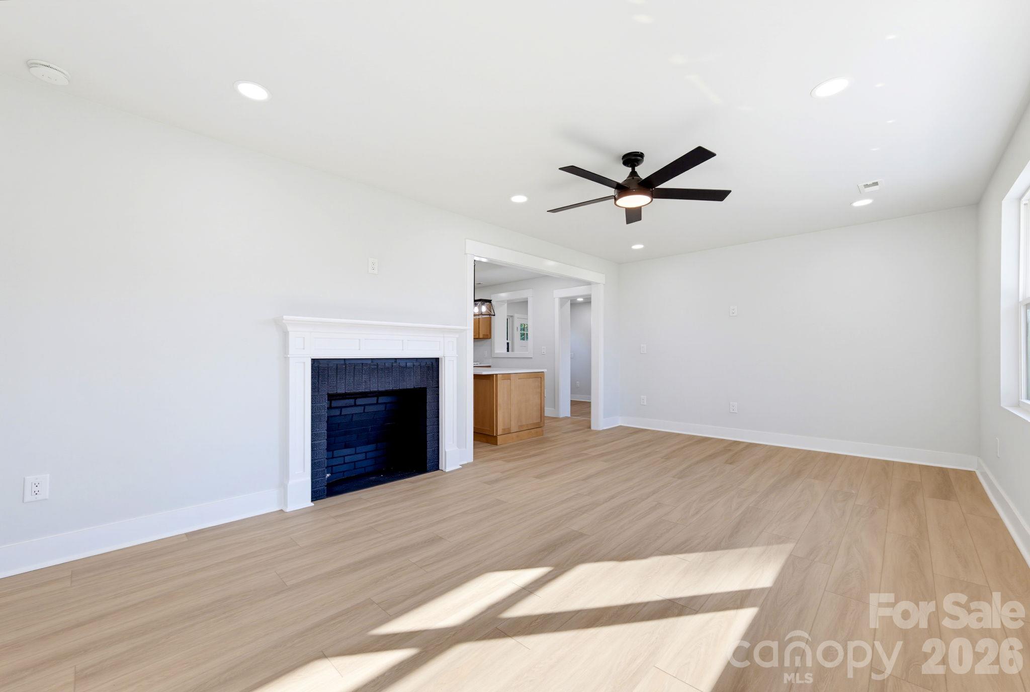 1325 Armstrong Road Property Photo 9