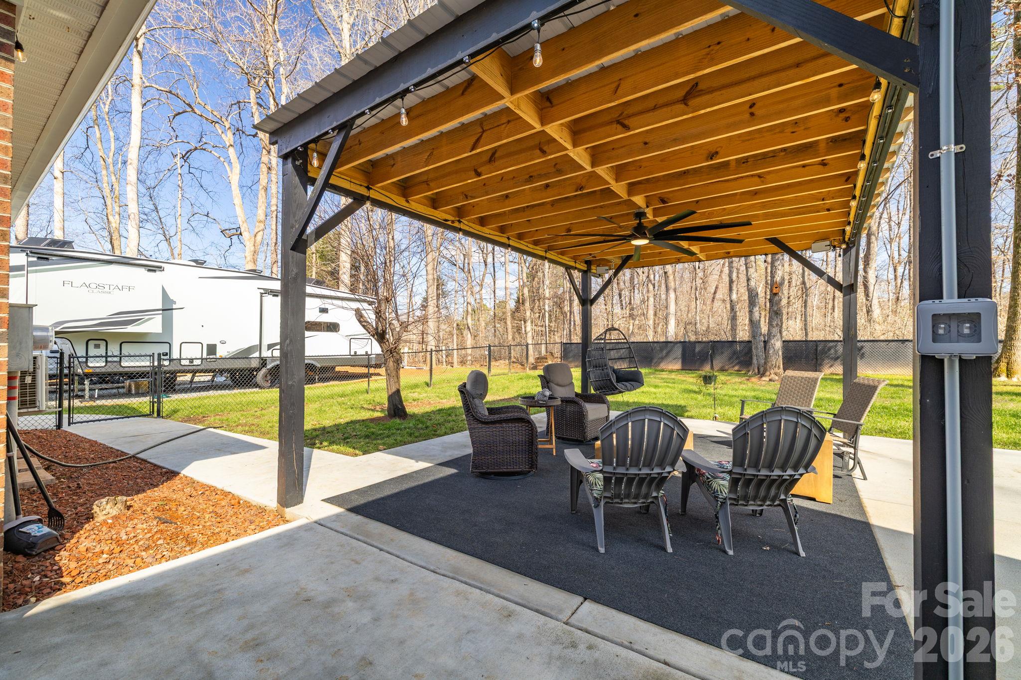 2329 Millbrook Drive Property Photo 32