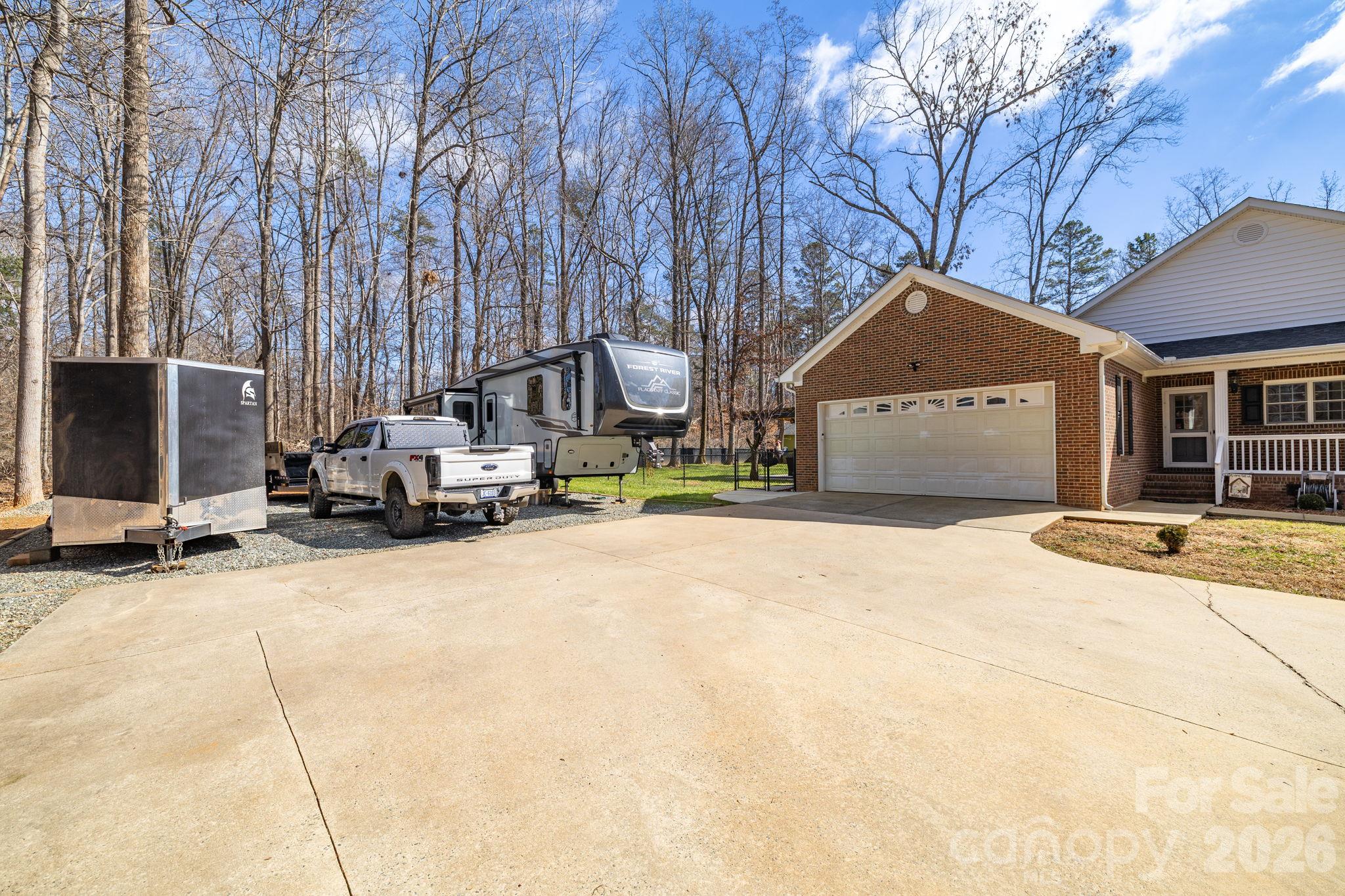 2329 Millbrook Drive Property Photo 38