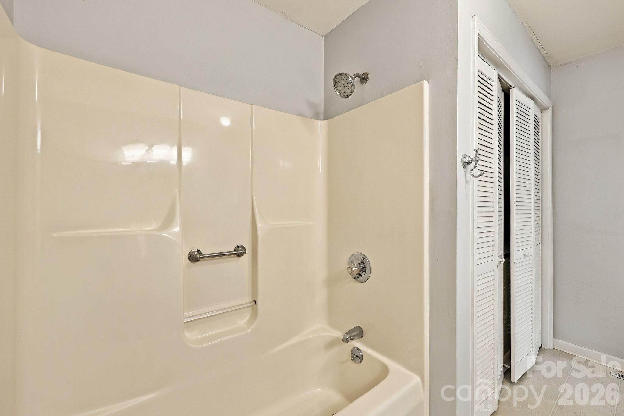 1805 Wellington Hills Circle Property Photo 18