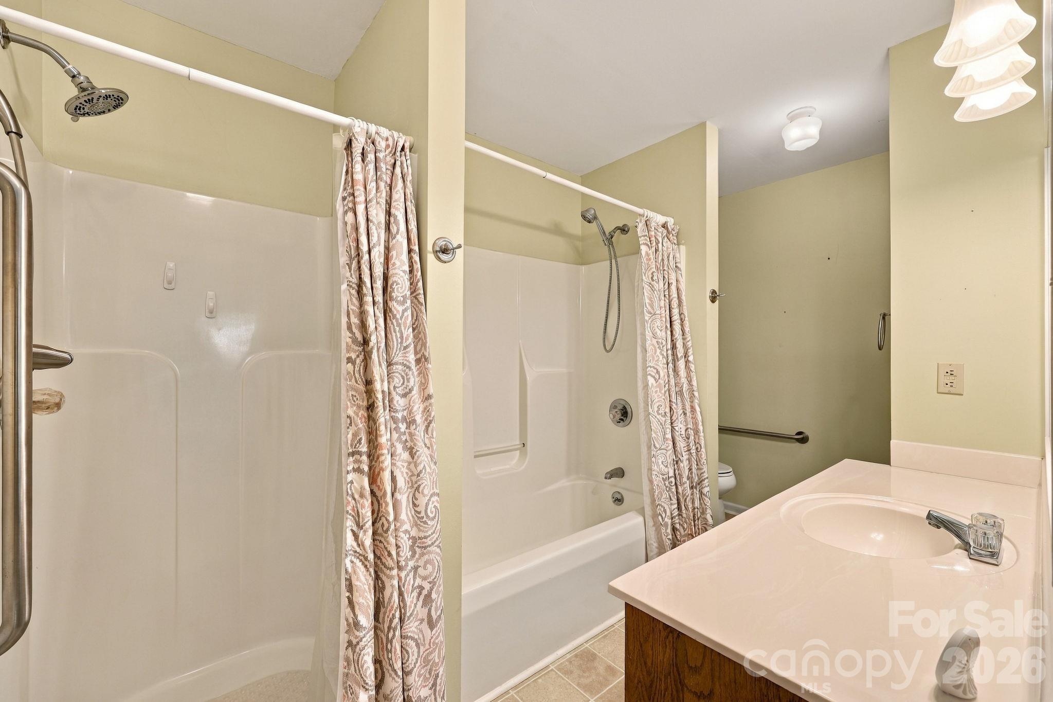 1805 Wellington Hills Circle Property Photo 21