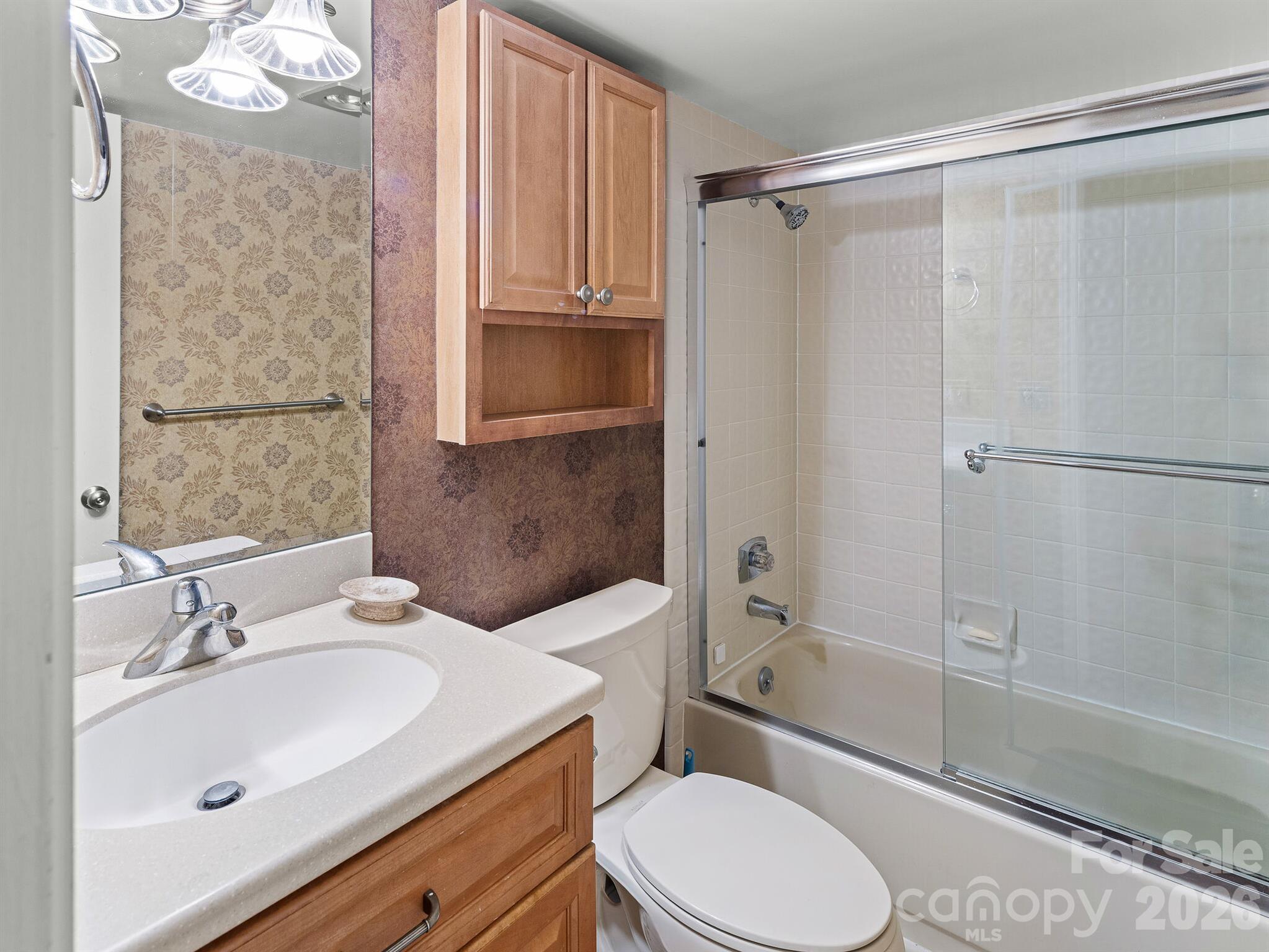 87 Willow Road B-5 Property Photo 18