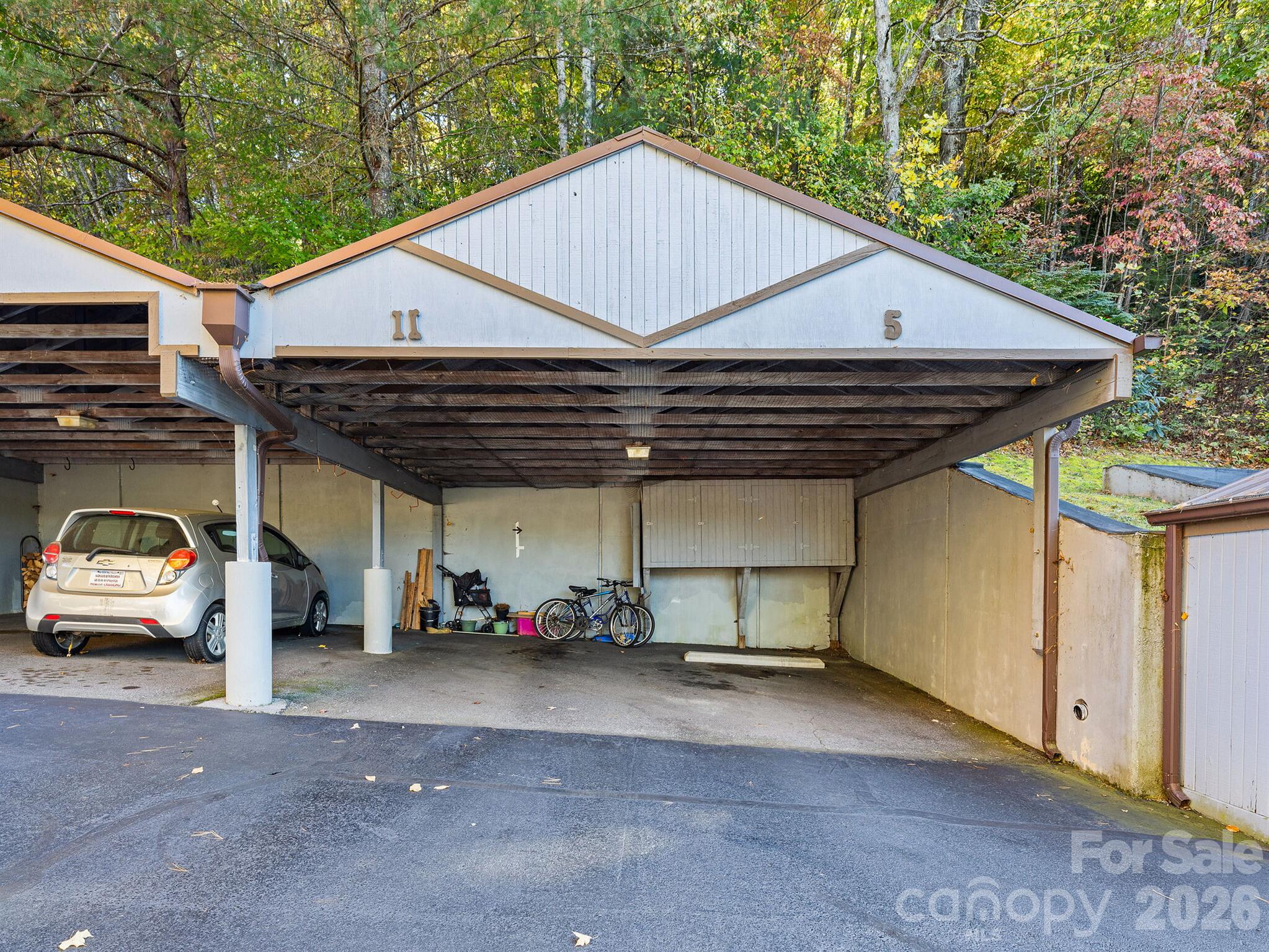 87 Willow Road B-5 Property Photo 30