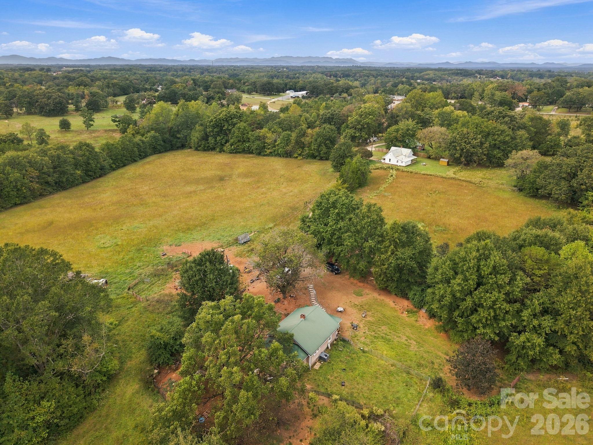 250 Circus Trail Property Photo 28