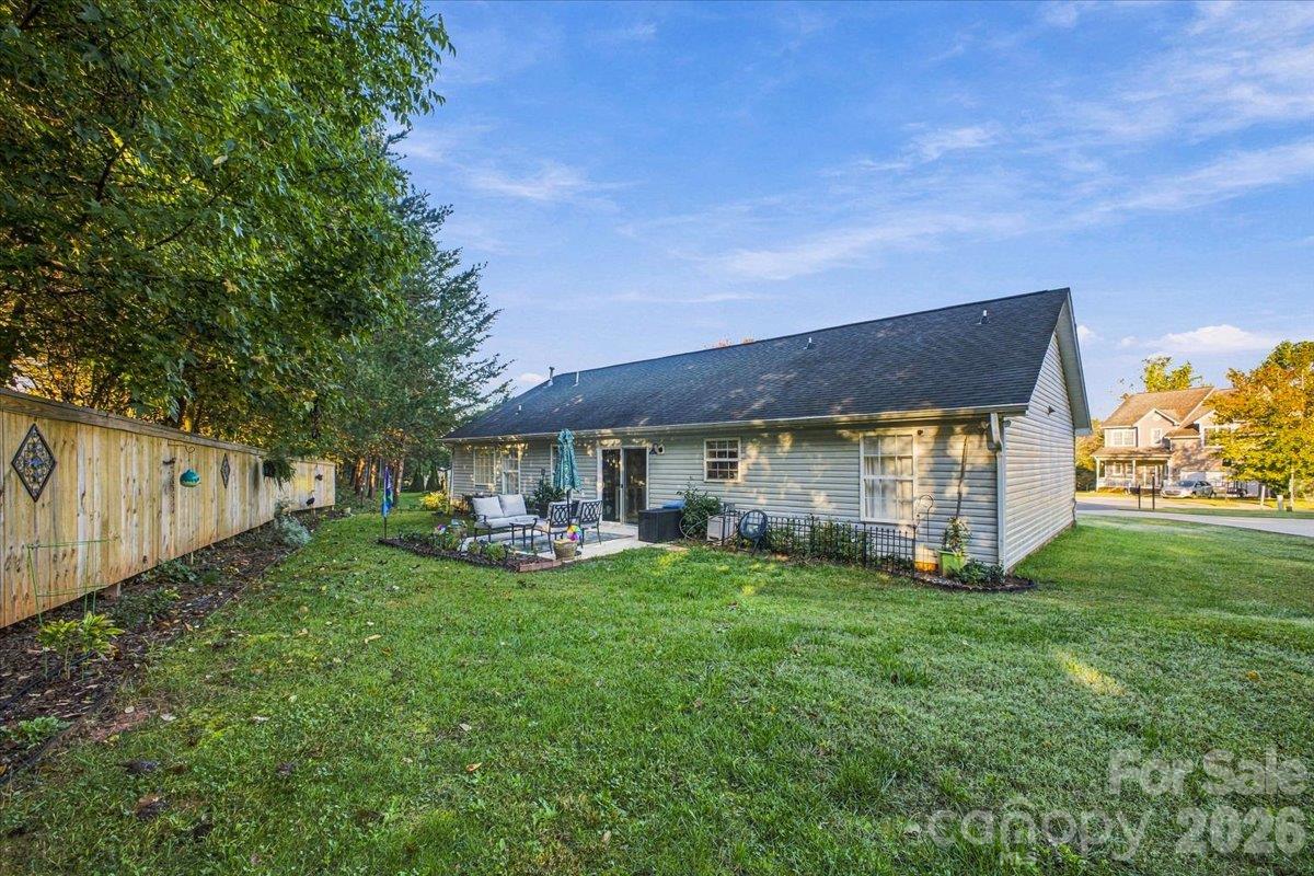 546 Pennyfields Lane Property Photo 29