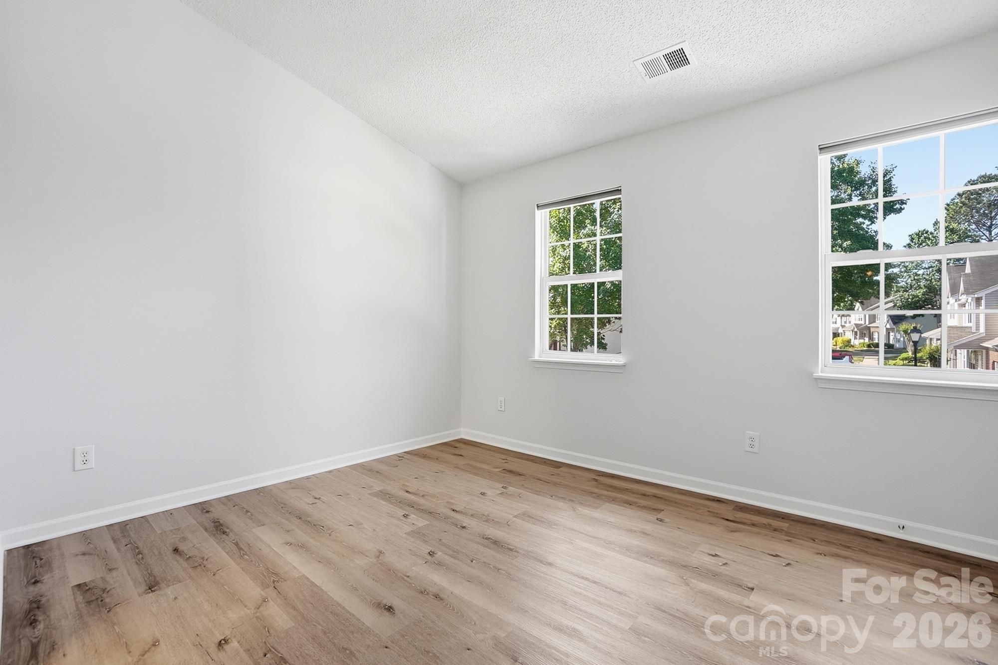 10584 English Setter Way Property Photo 18
