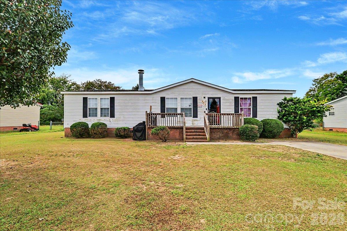 111 Magnolia Gardens Drive Property Photo 2