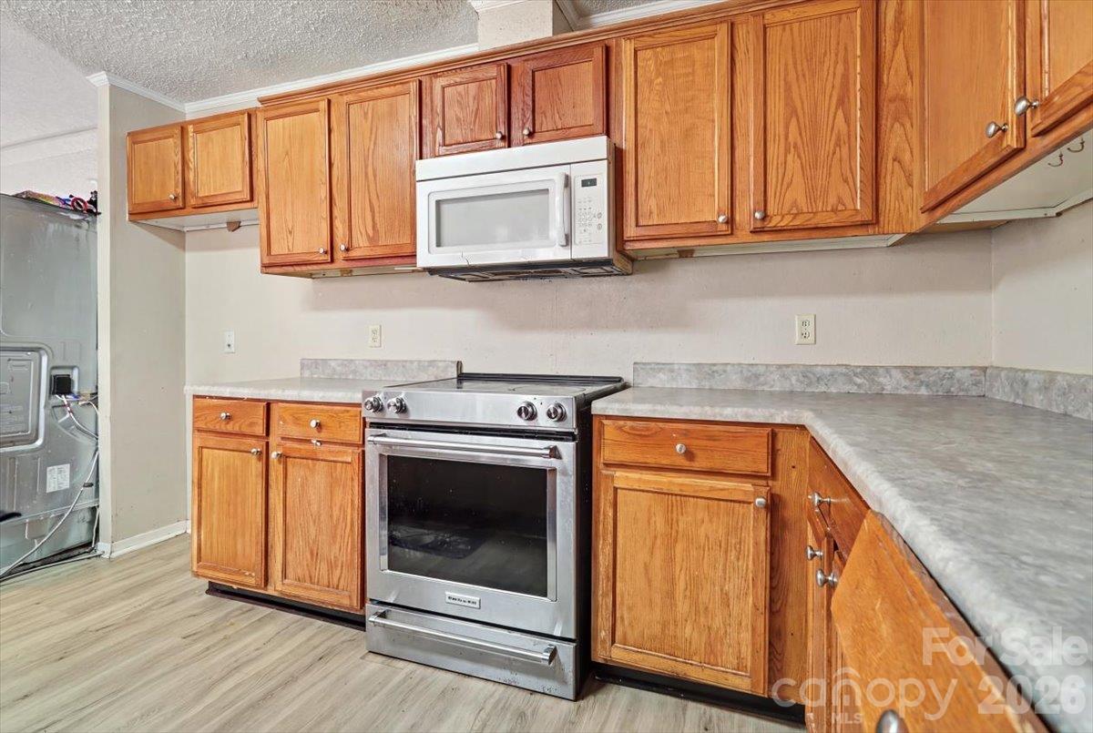 111 Magnolia Gardens Drive Property Photo 10