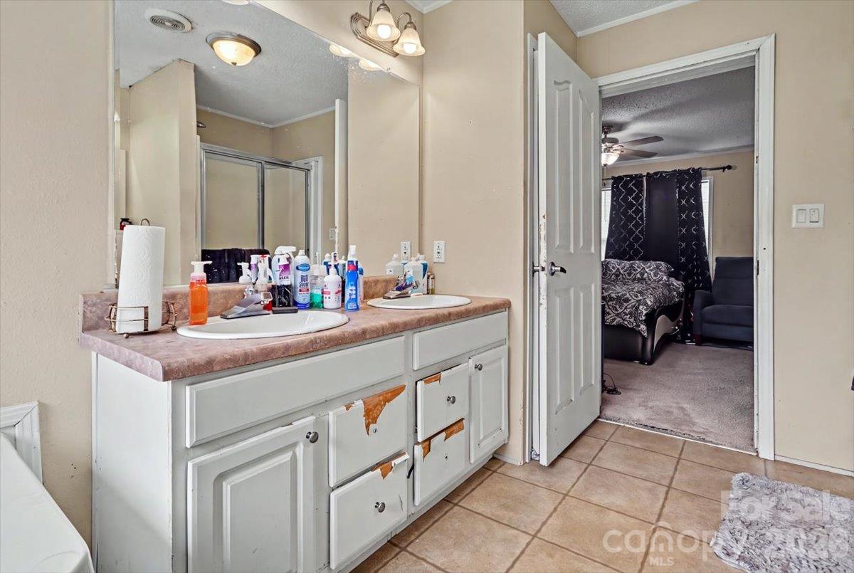 111 Magnolia Gardens Drive Property Photo 20