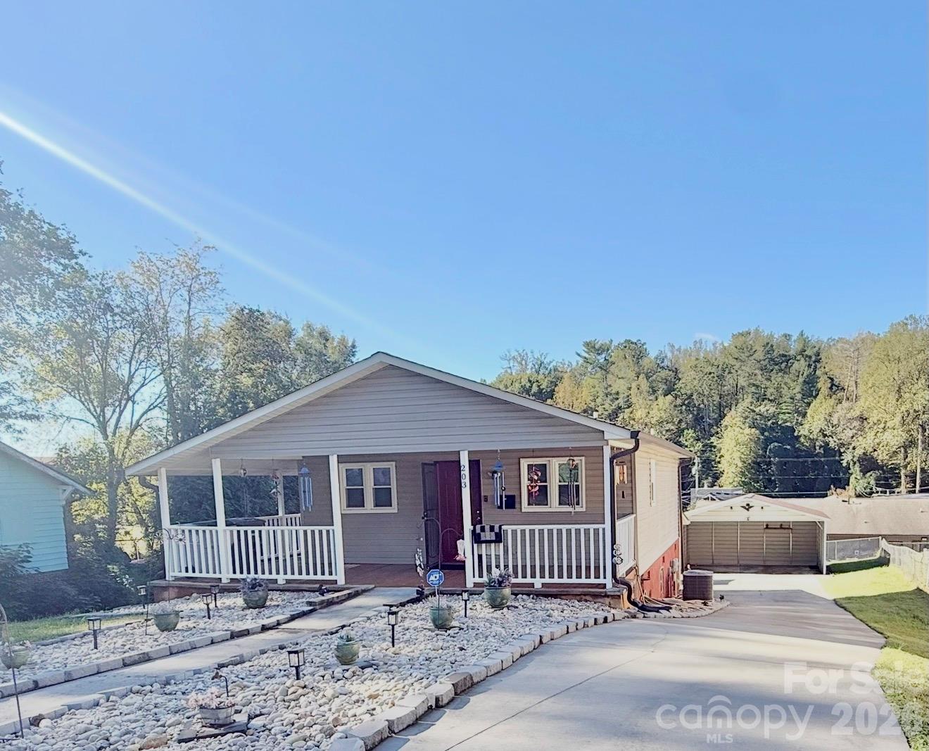203 Newland Place Property Photo 1