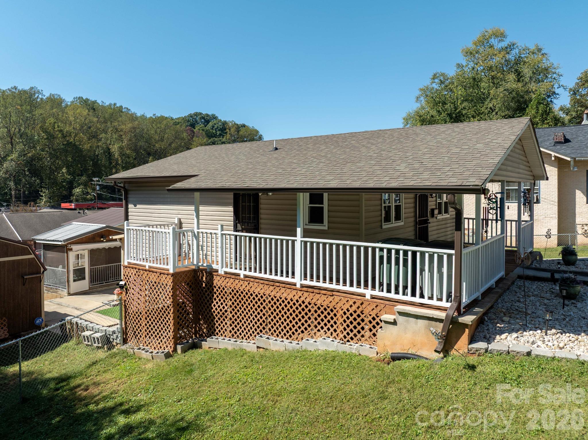 203 Newland Place Property Photo 8