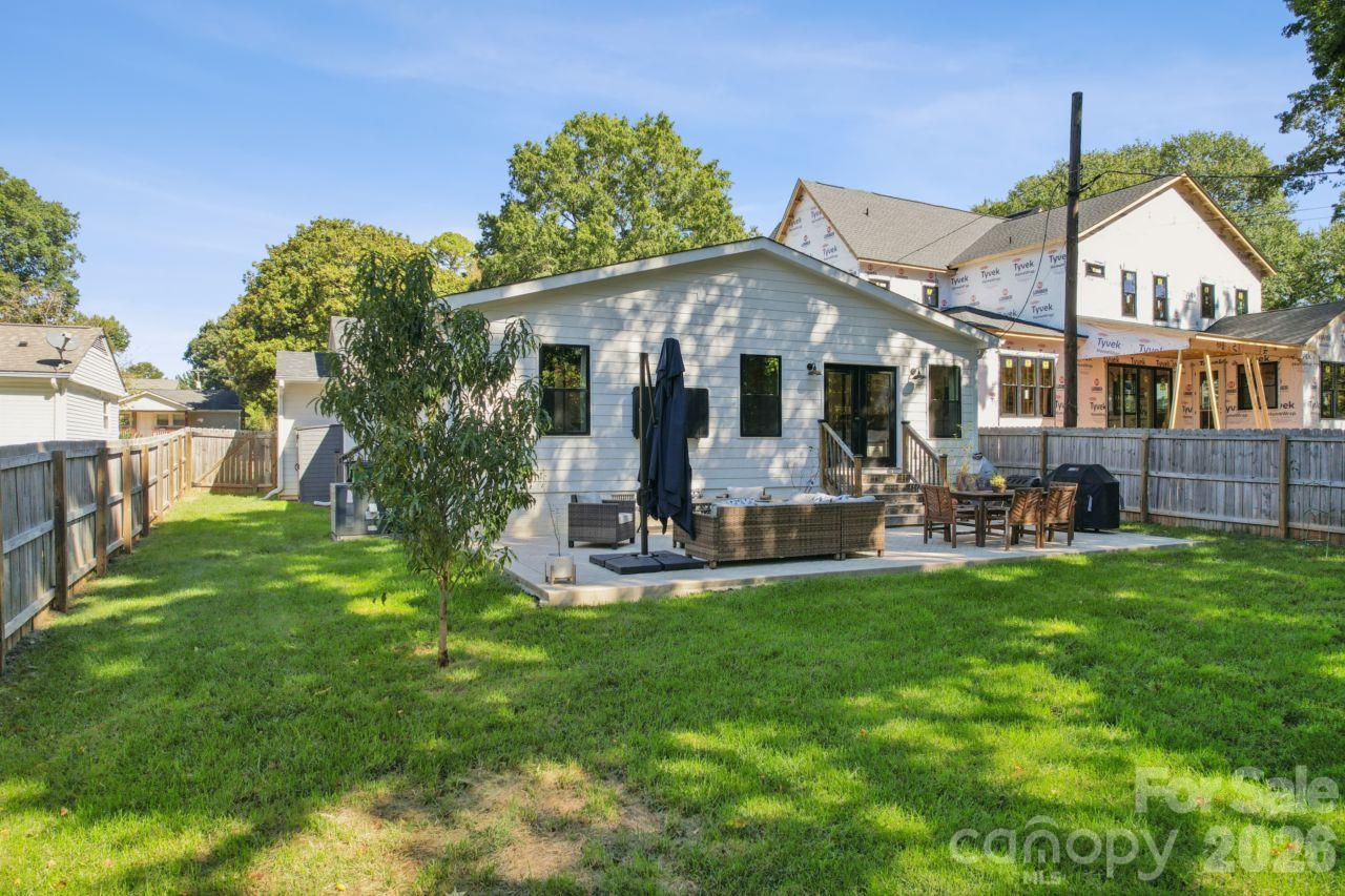 512 Manhasset Road Property Photo 5
