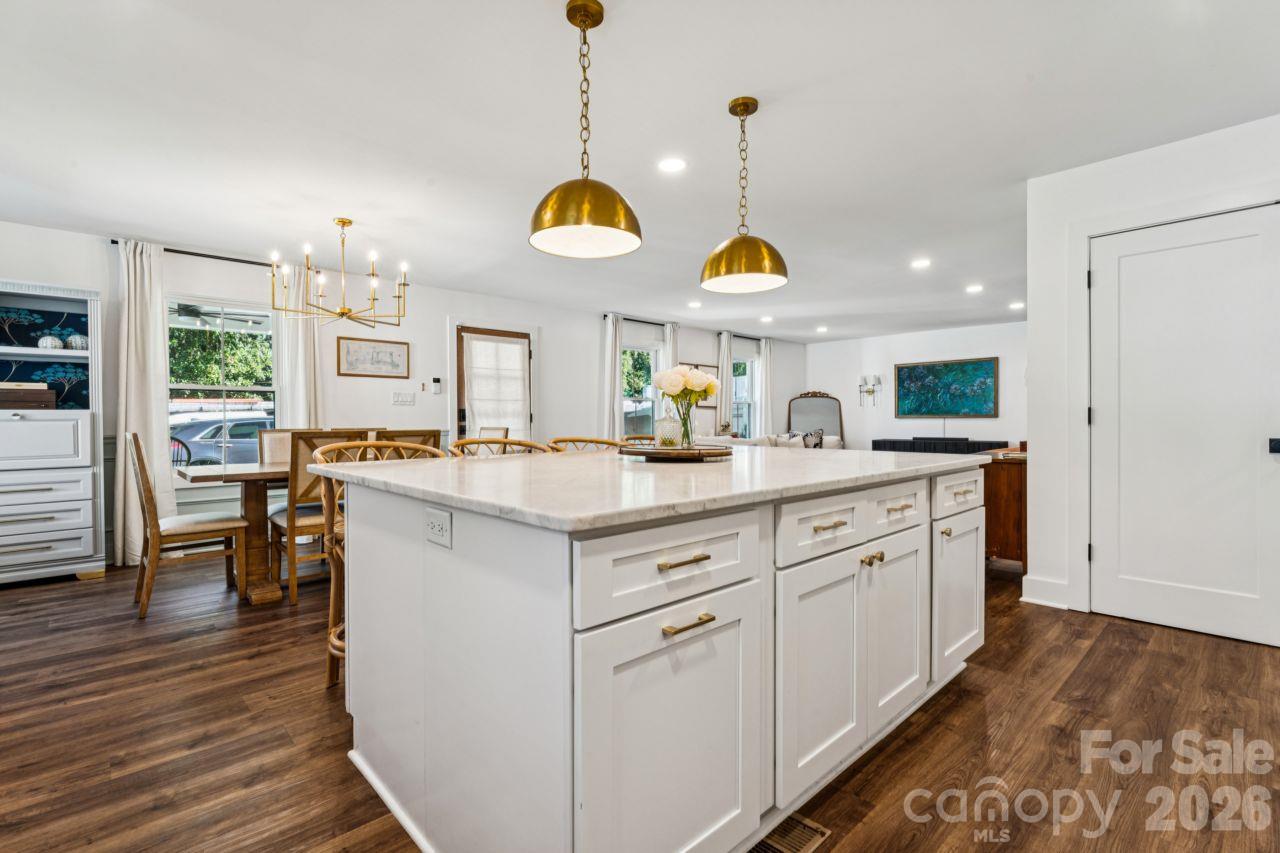 512 Manhasset Road Property Photo 12