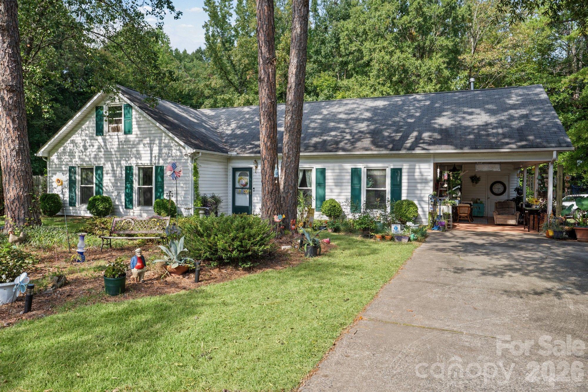 11210 Walking Horse Lane Property Photo 1