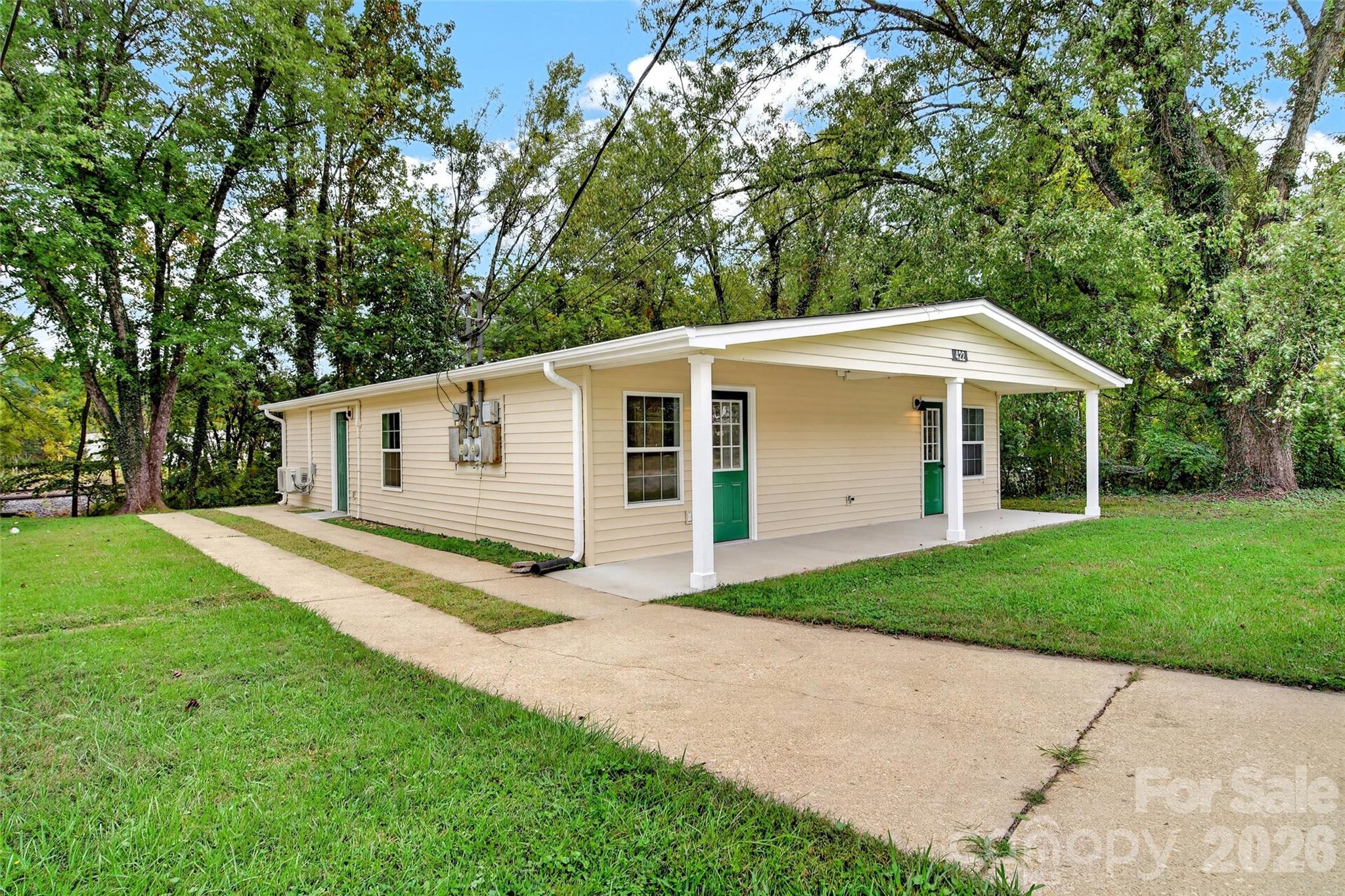 432 & 422 E Main Street Property Photo 3
