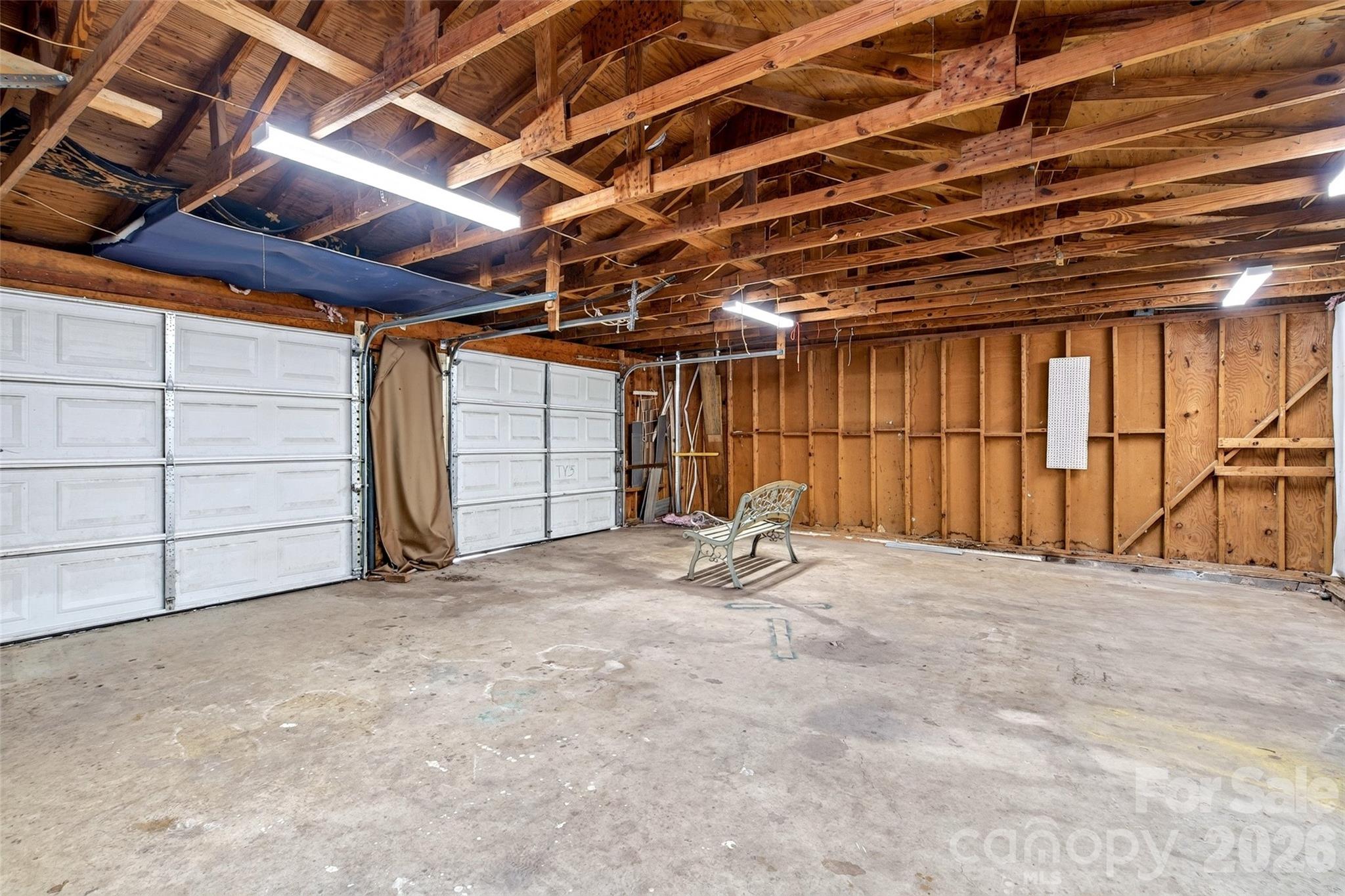 432 & 422 E Main Street Property Photo 8