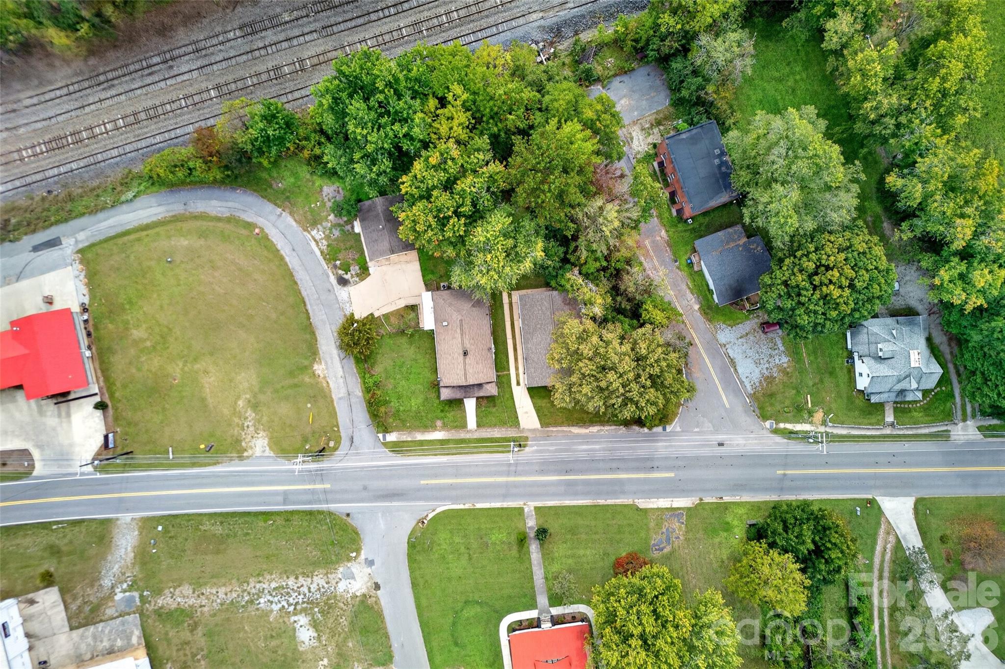 432 & 422 E Main Street Property Photo 10