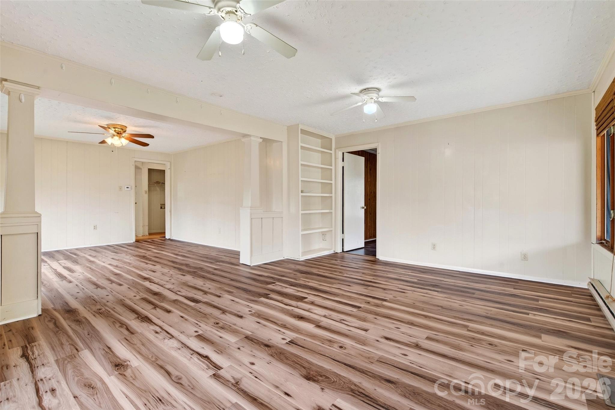 432 & 422 E Main Street Property Photo 14