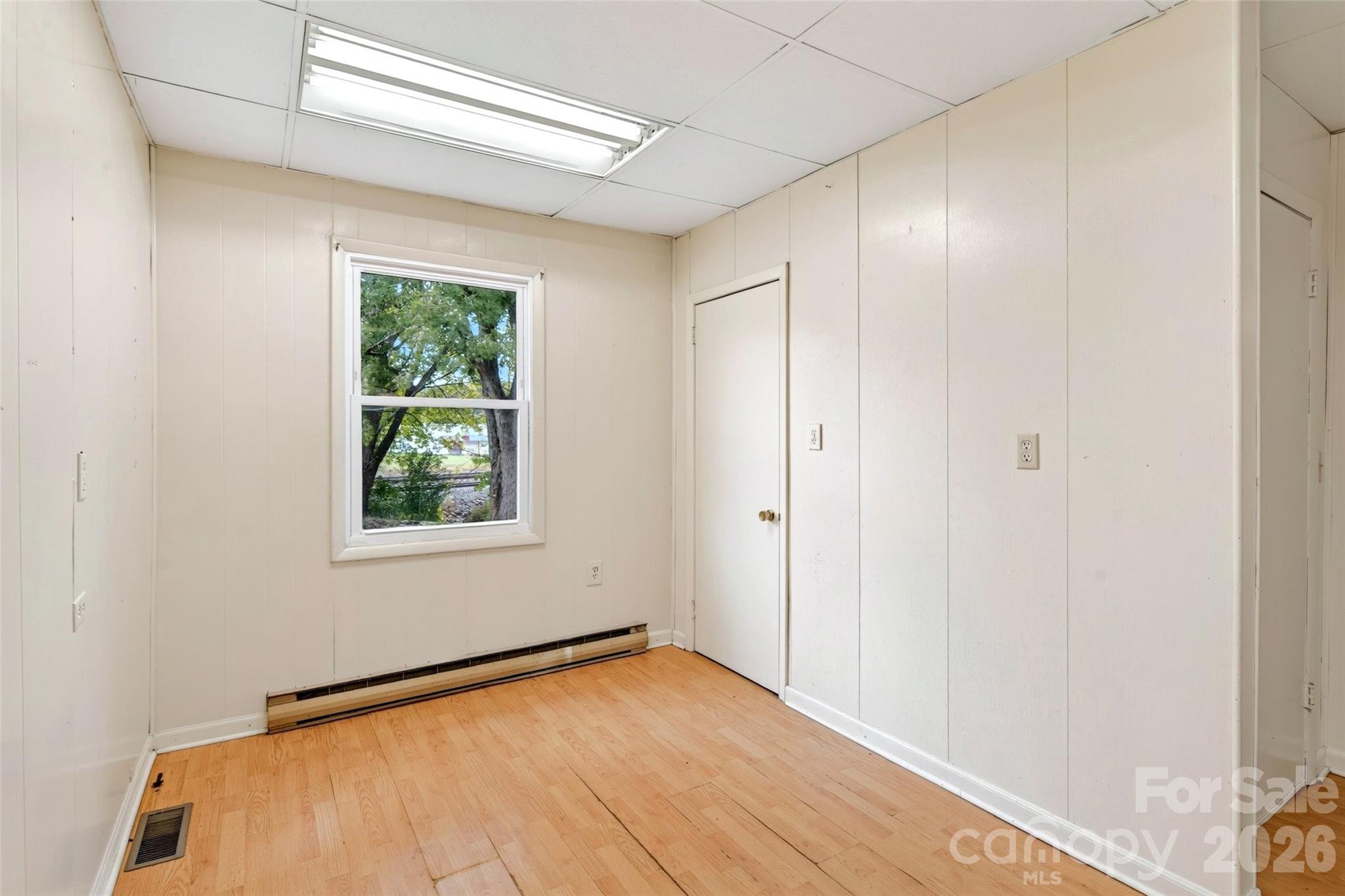 432 & 422 E Main Street Property Photo 23