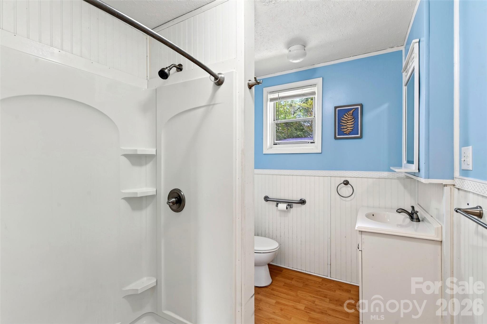 432 & 422 E Main Street Property Photo 27