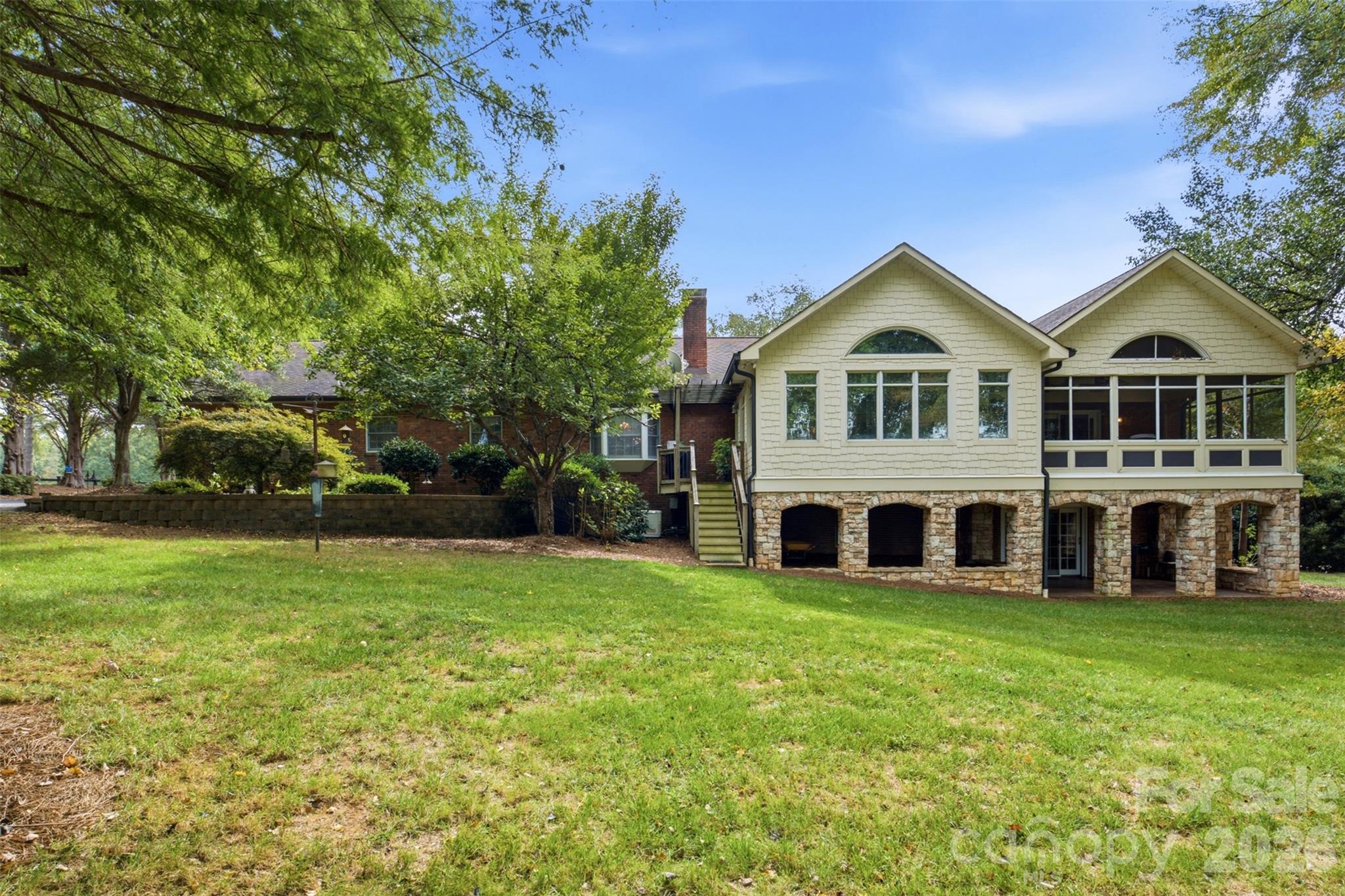 3121 Oakmont Road Property Photo 7