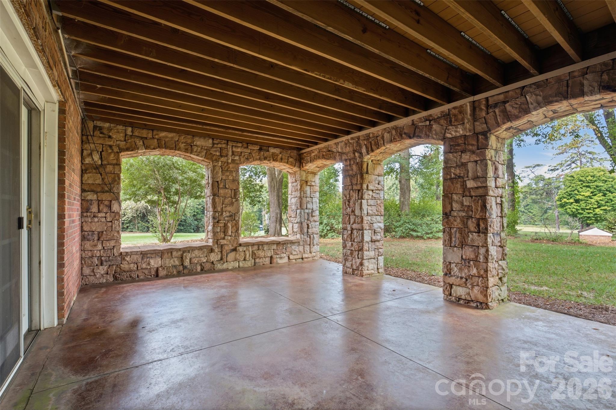 3121 Oakmont Road Property Photo 8