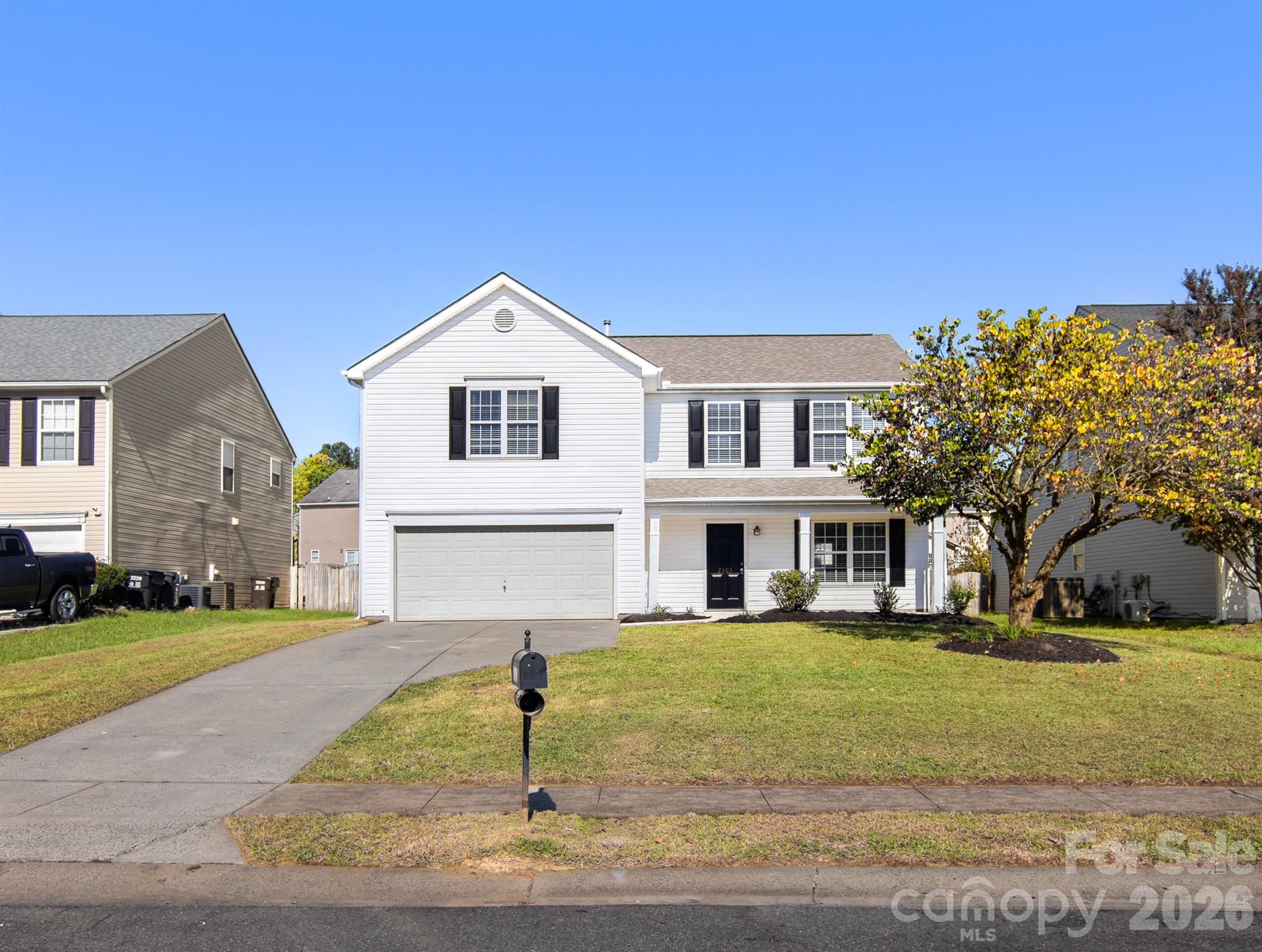 2303 Highland Park Drive Property Photo 3