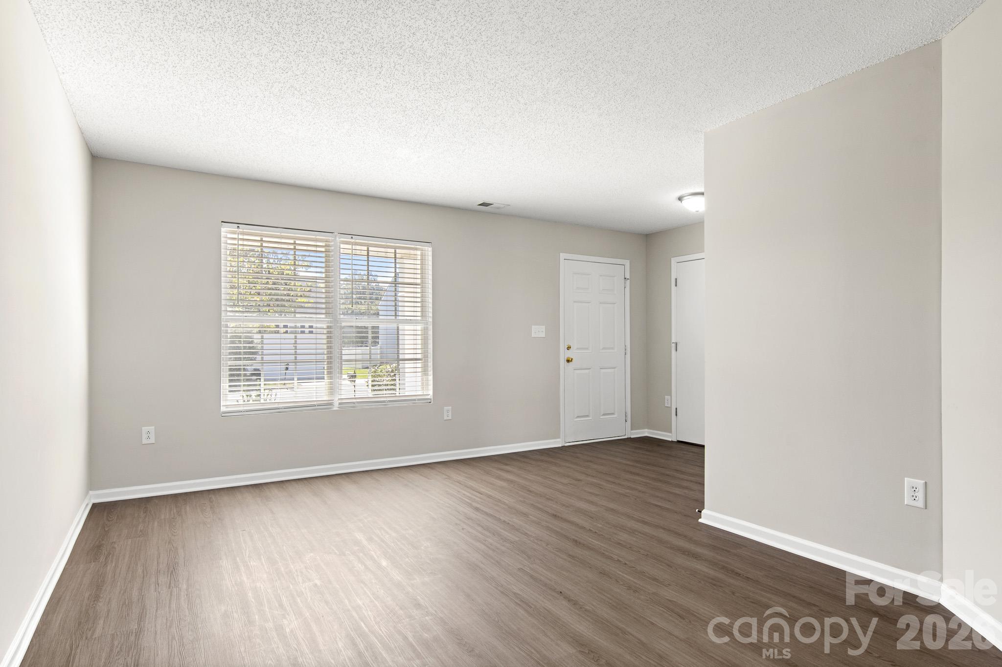 2303 Highland Park Drive Property Photo 10