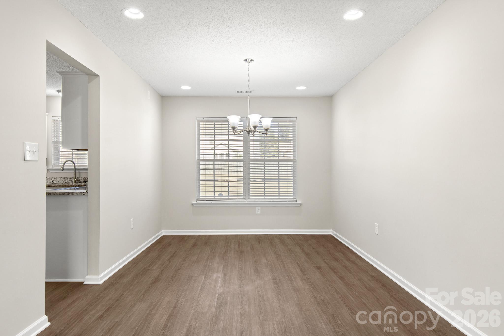 2303 Highland Park Drive Property Photo 12