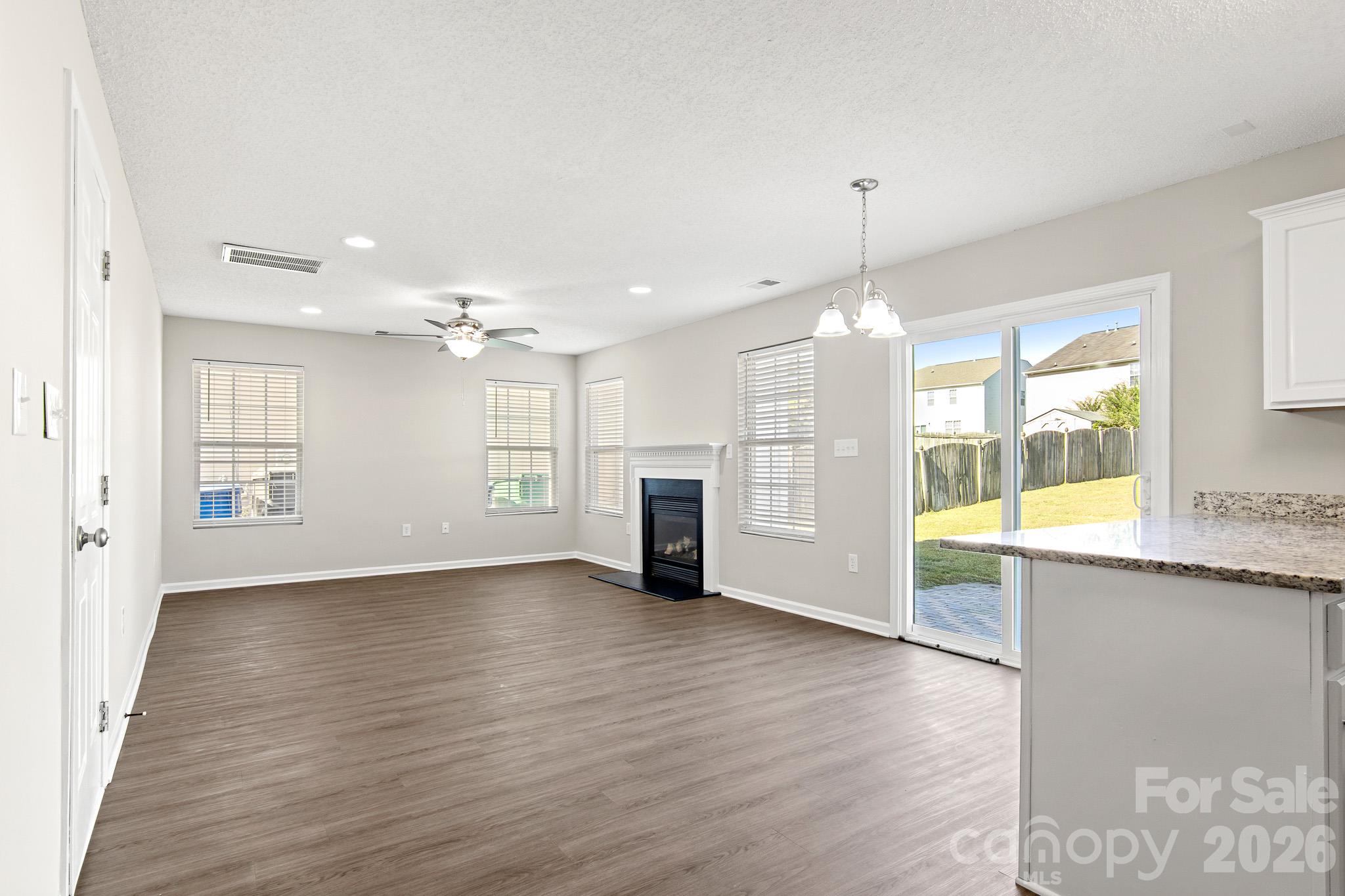 2303 Highland Park Drive Property Photo 16