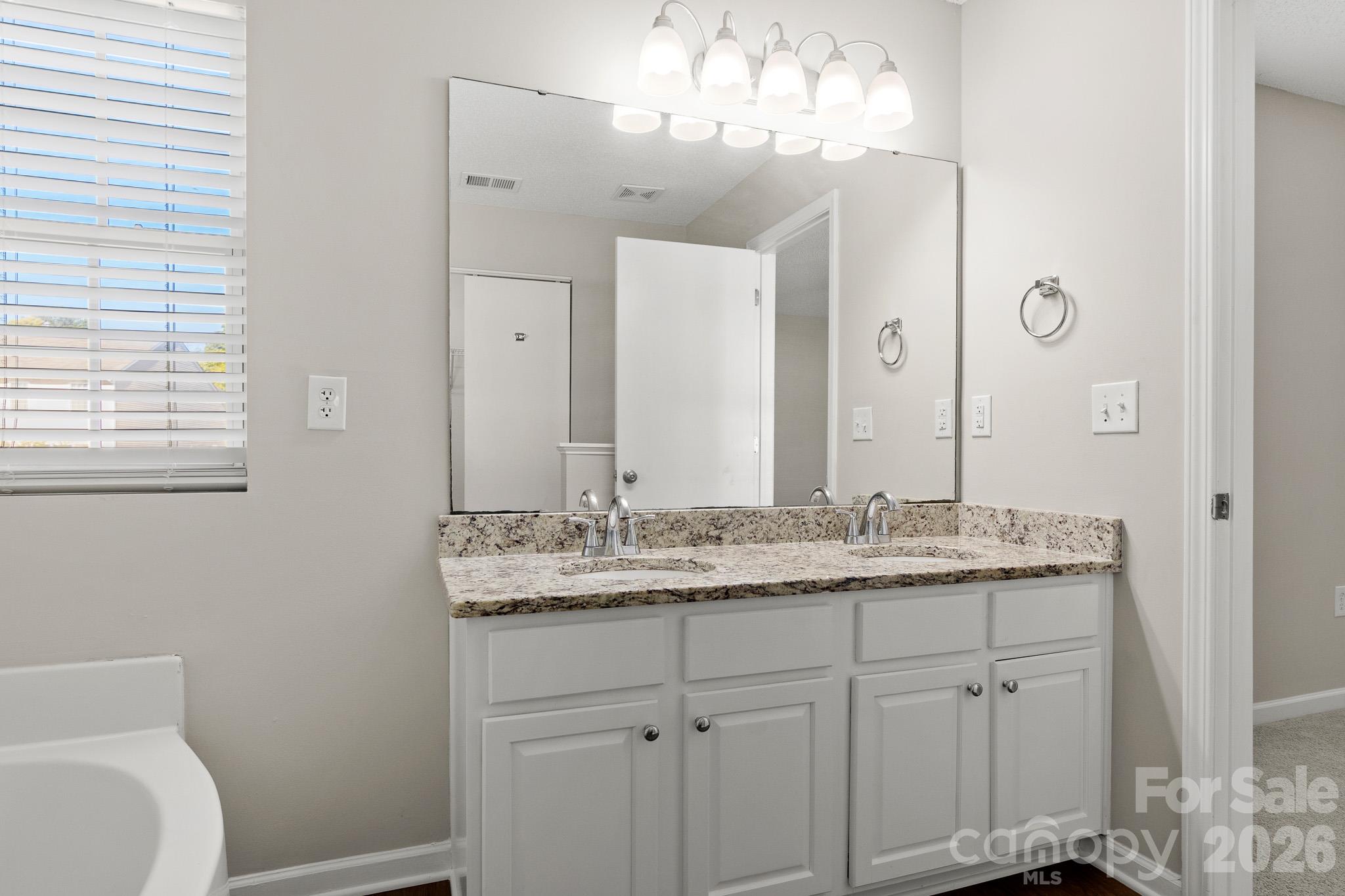 2303 Highland Park Drive Property Photo 31