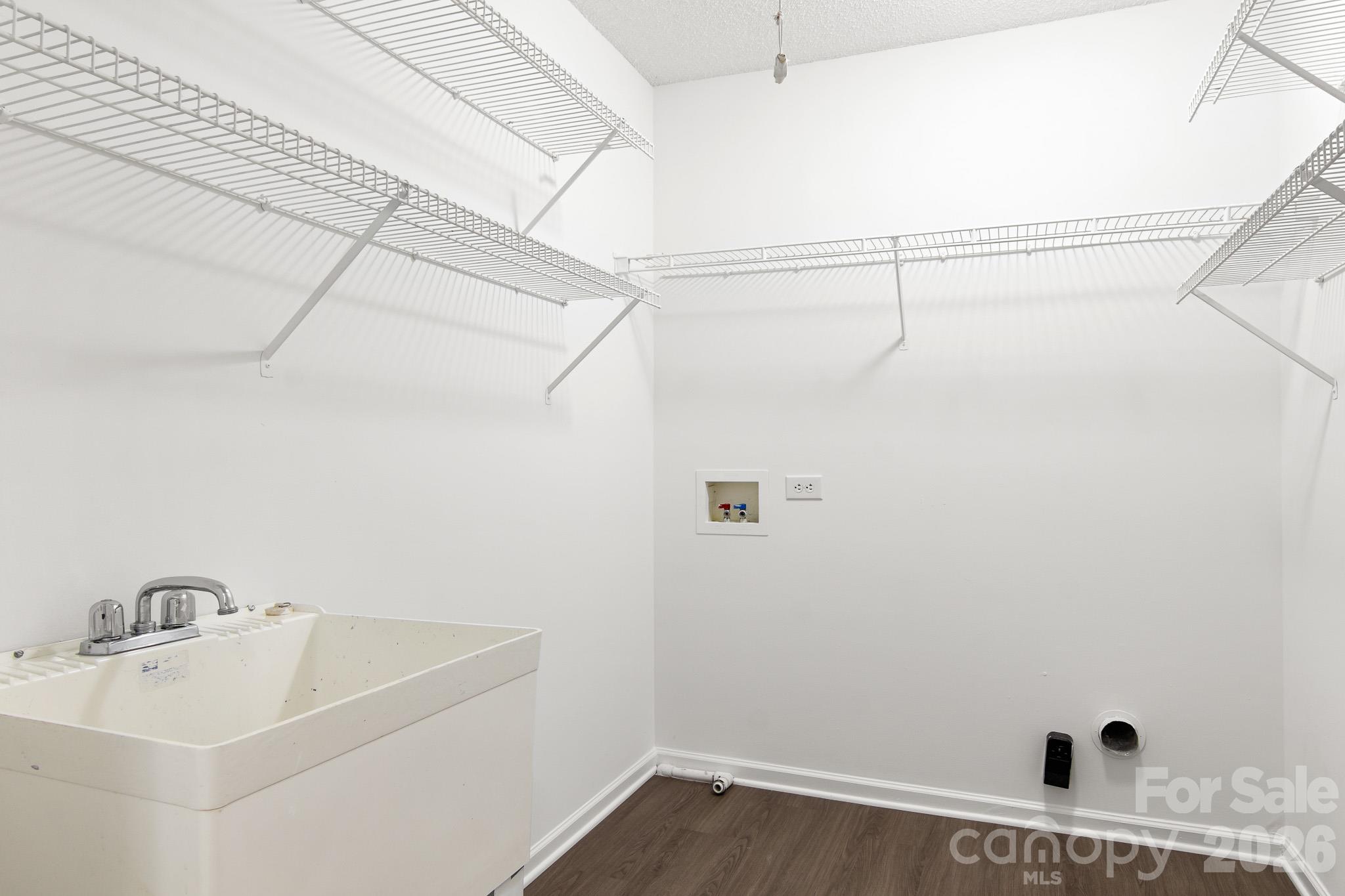 2303 Highland Park Drive Property Photo 37