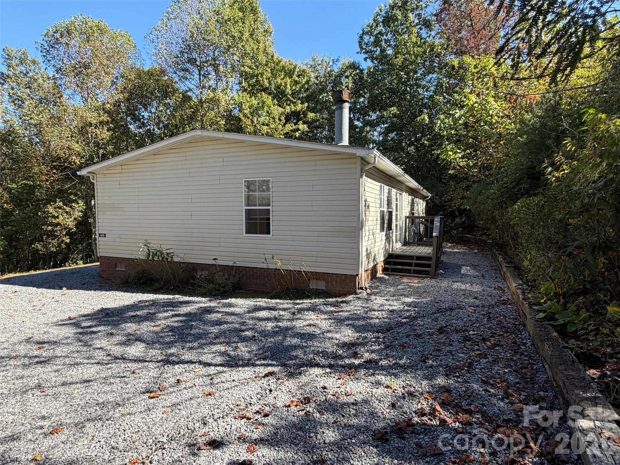 449 Randall Road Property Photo 5