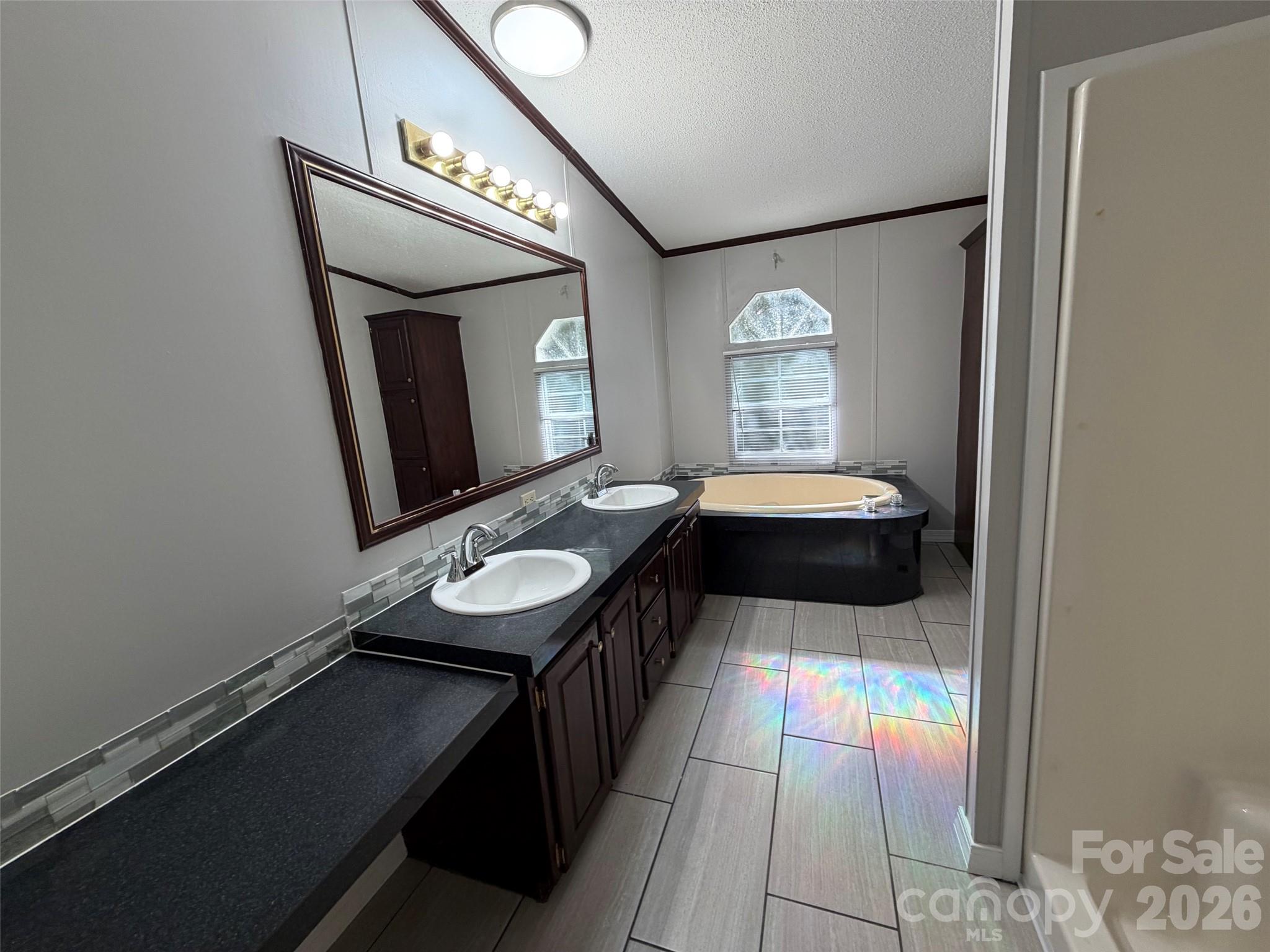 449 Randall Road Property Photo 17