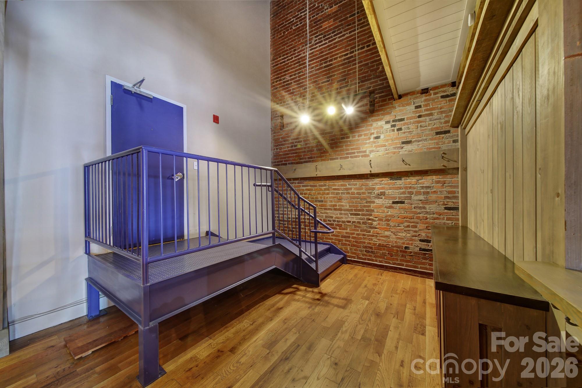 162 S South Street 202b Property Photo 4