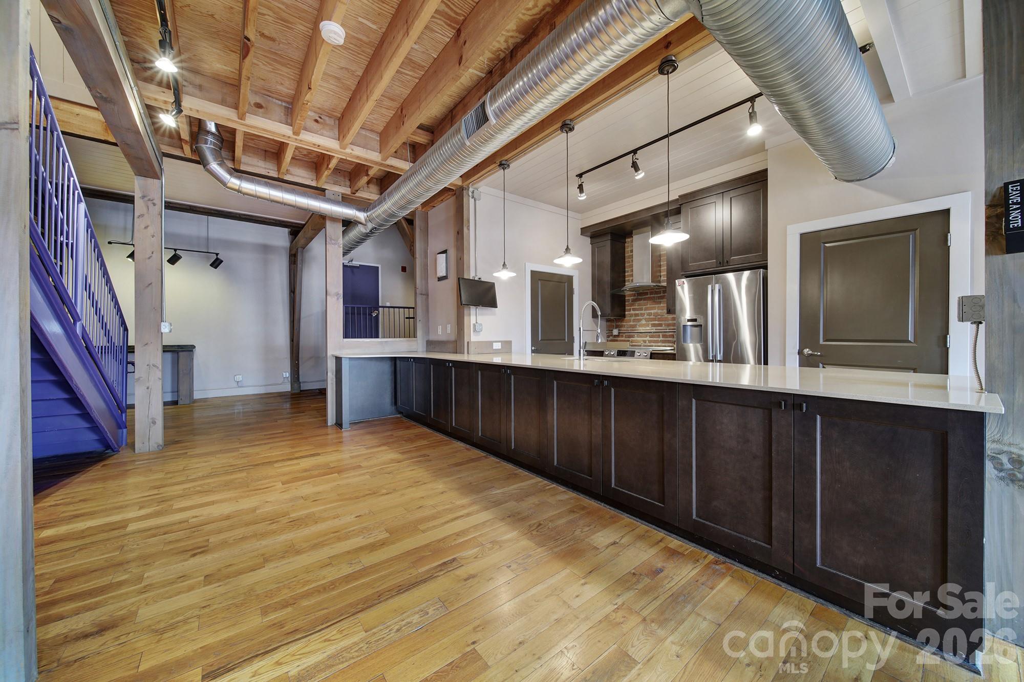 162 S South Street 202b Property Photo 5