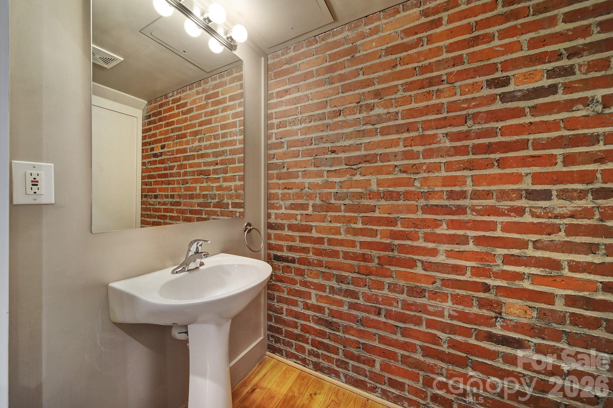 162 S South Street 202b Property Photo 15