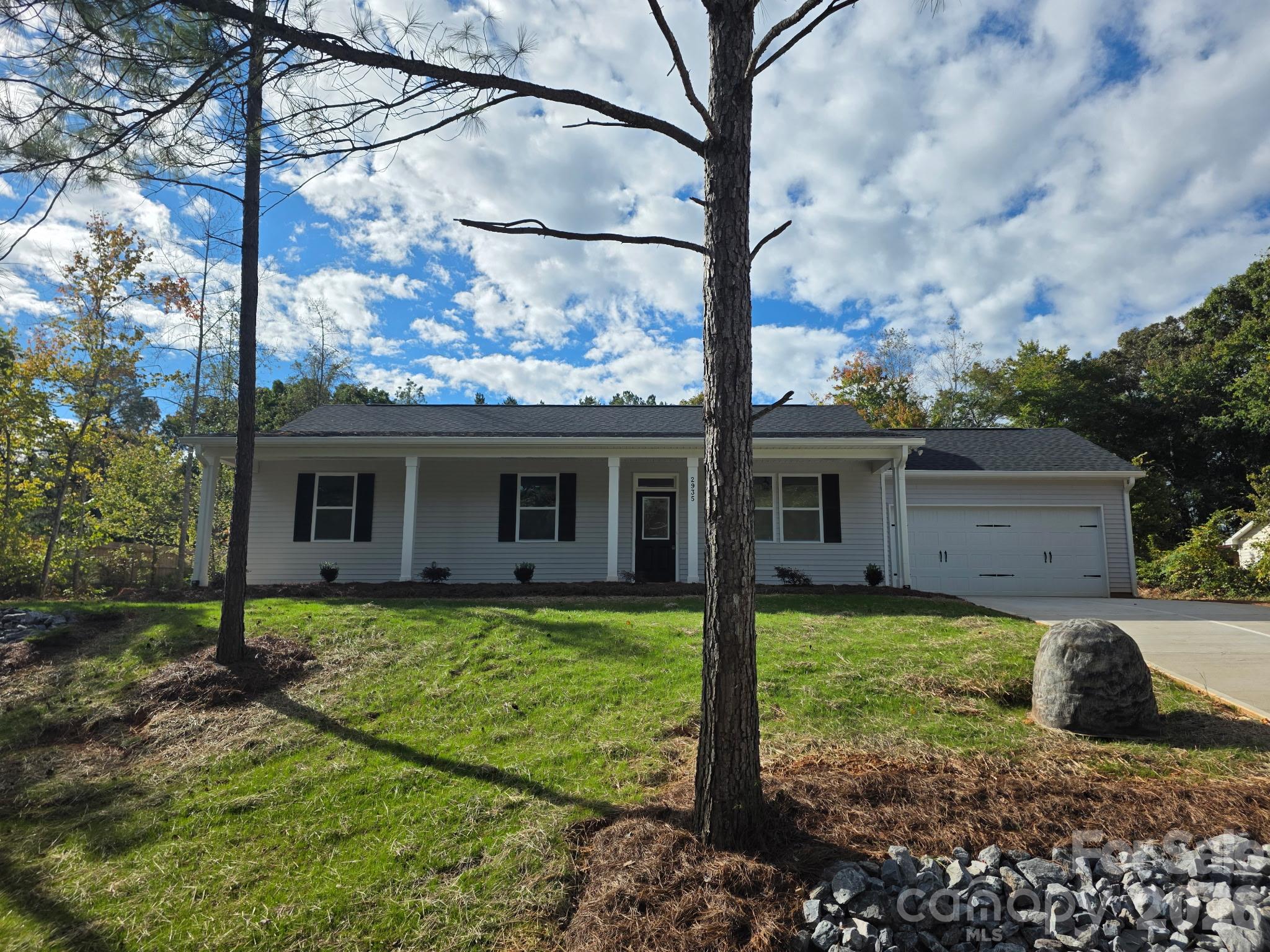 2935 Heavners Farm Court Property Photo 1
