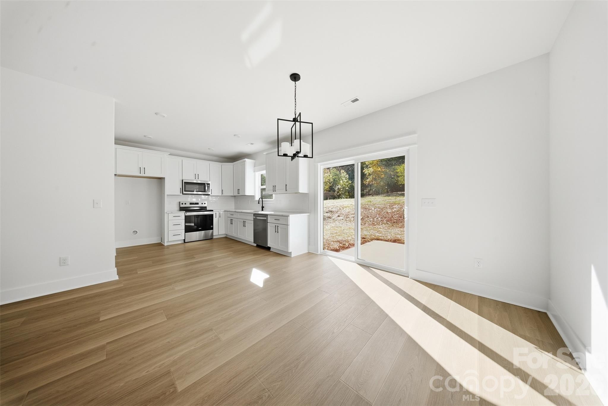 2935 Heavners Farm Court Property Photo 12