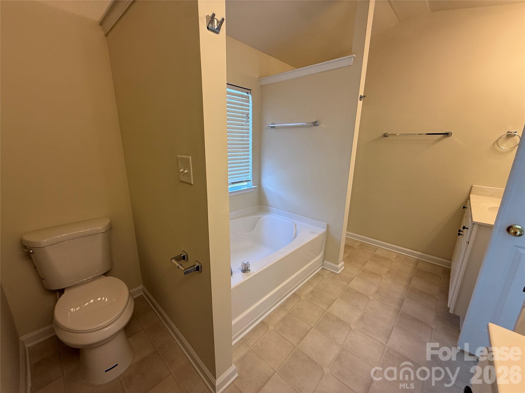 8560 Magnolia Springs Drive Property Photo 23