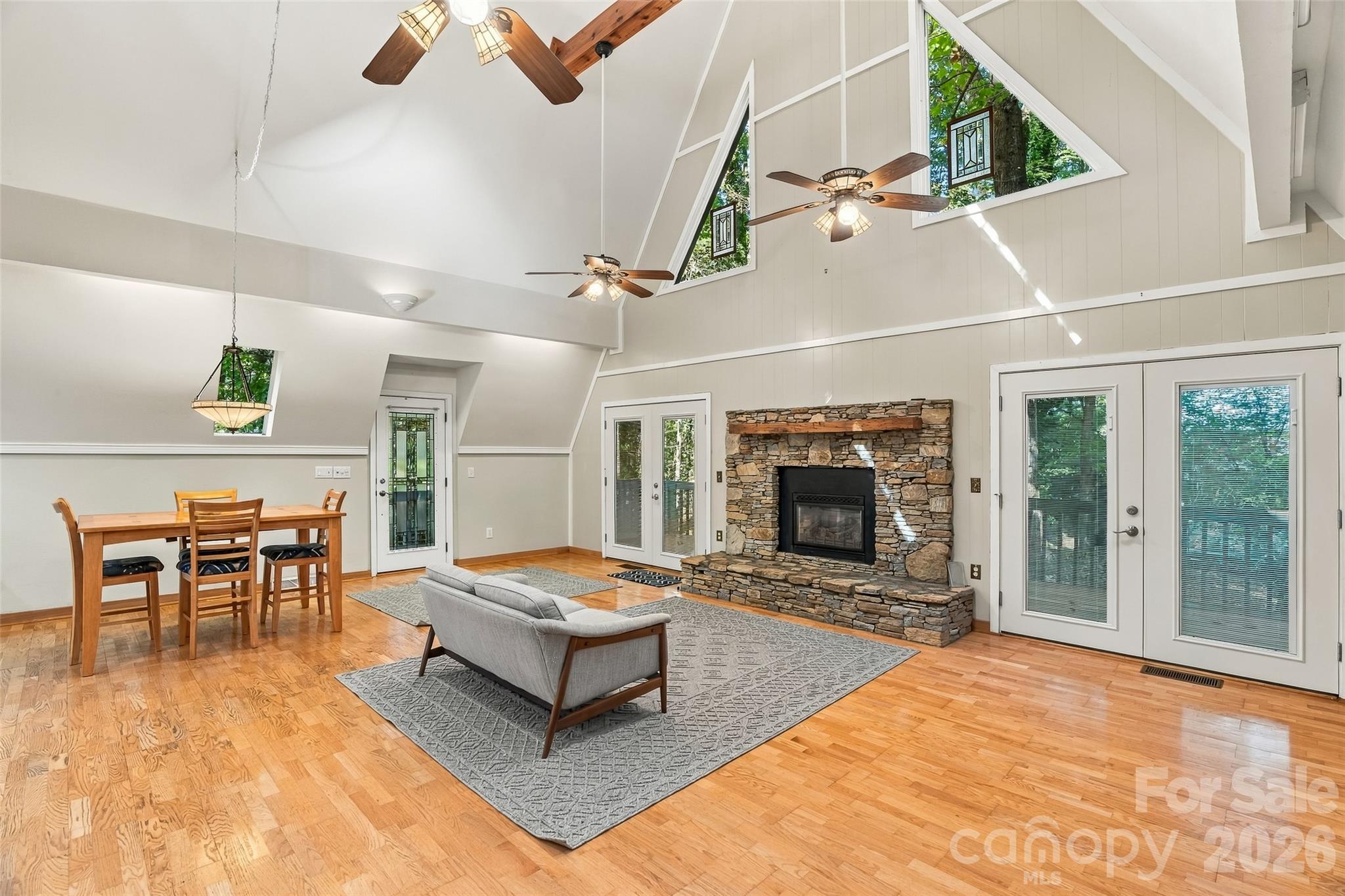 61 Adohi Court Property Photo 10