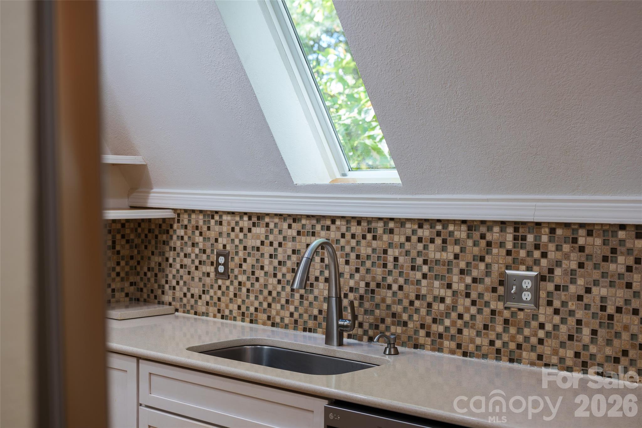 61 Adohi Court Property Photo 13