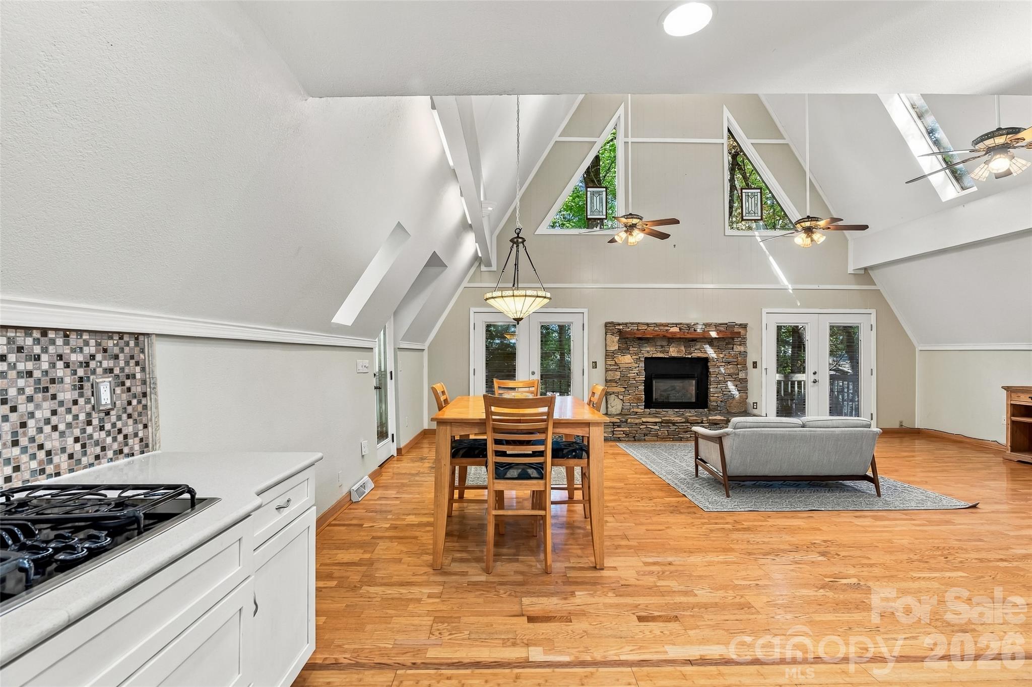61 Adohi Court Property Photo 16