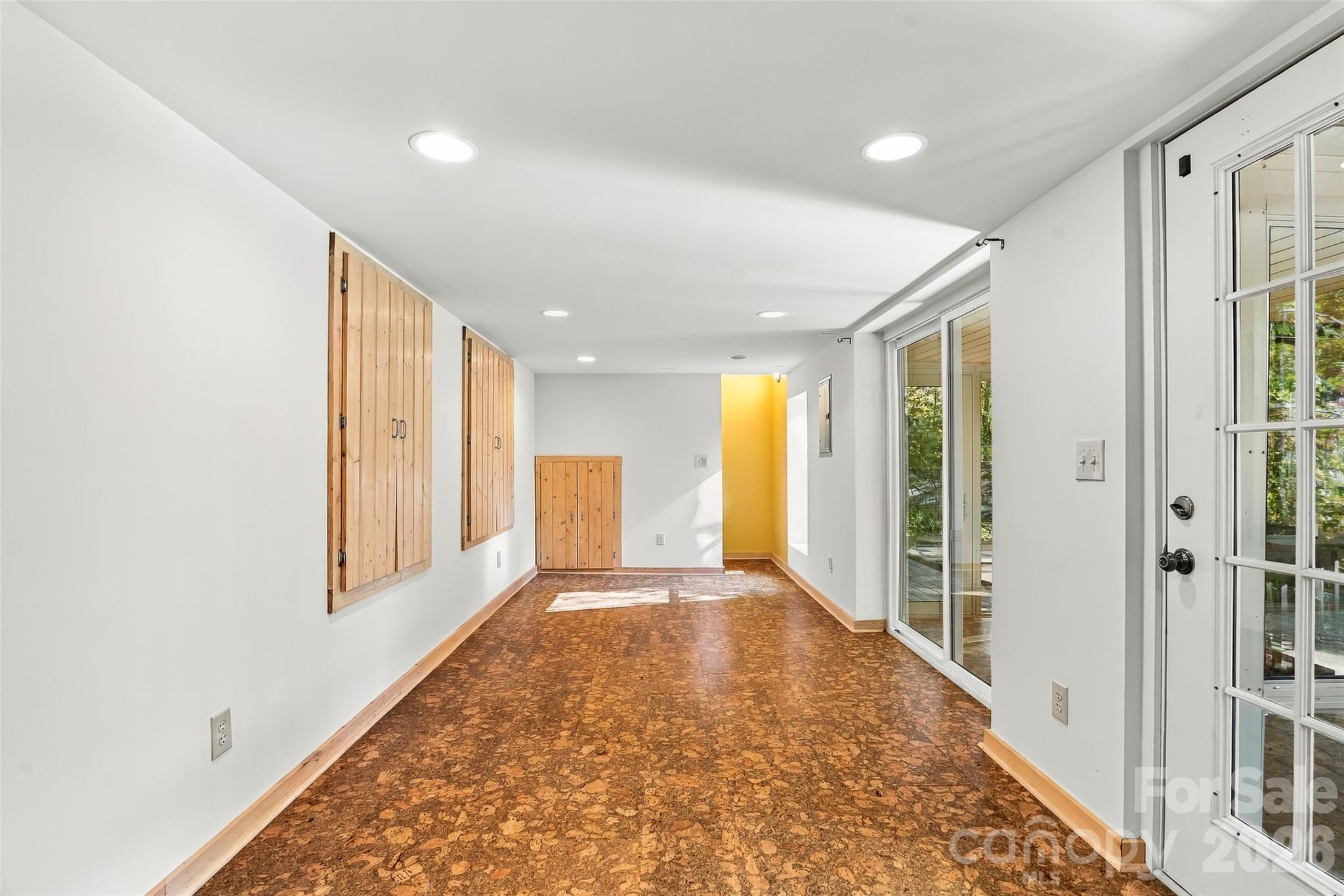 61 Adohi Court Property Photo 33